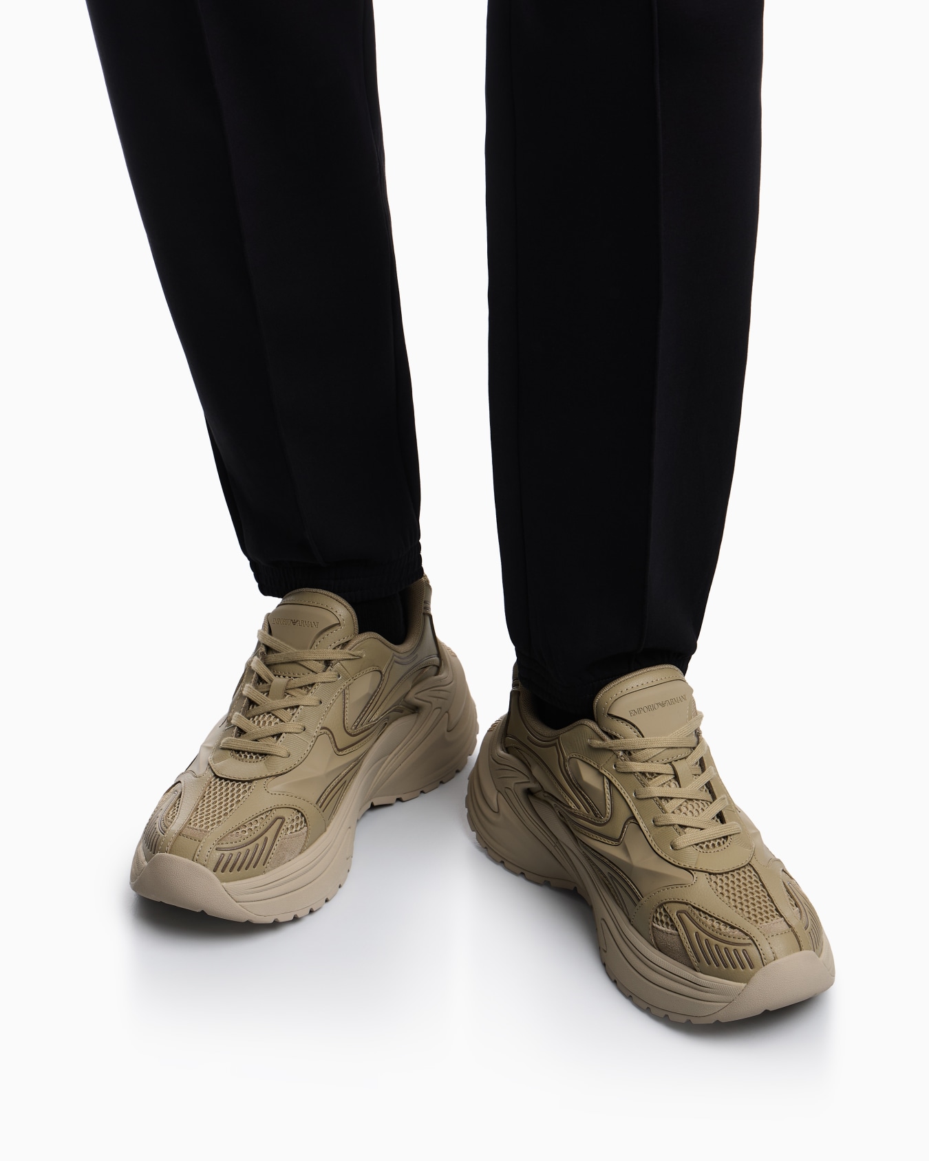 Suede and mesh sneakers Slide 6