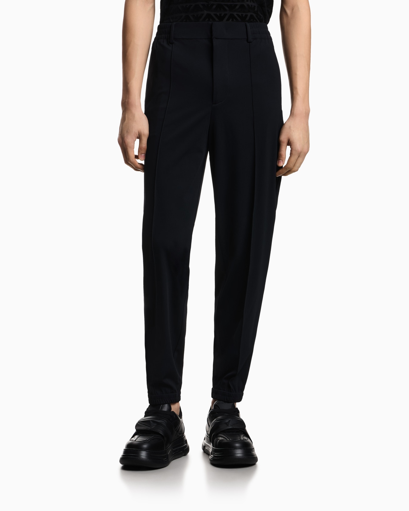 Pantalones de nailon elástico con bajo elástico Diapositiva 3