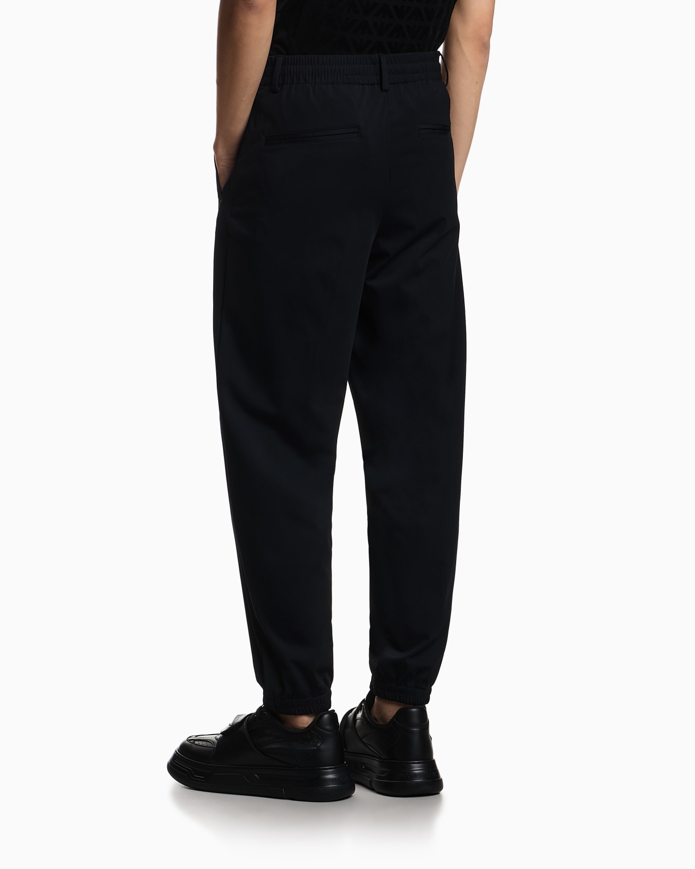 Pantalones de nailon elástico con bajo elástico Diapositiva 2