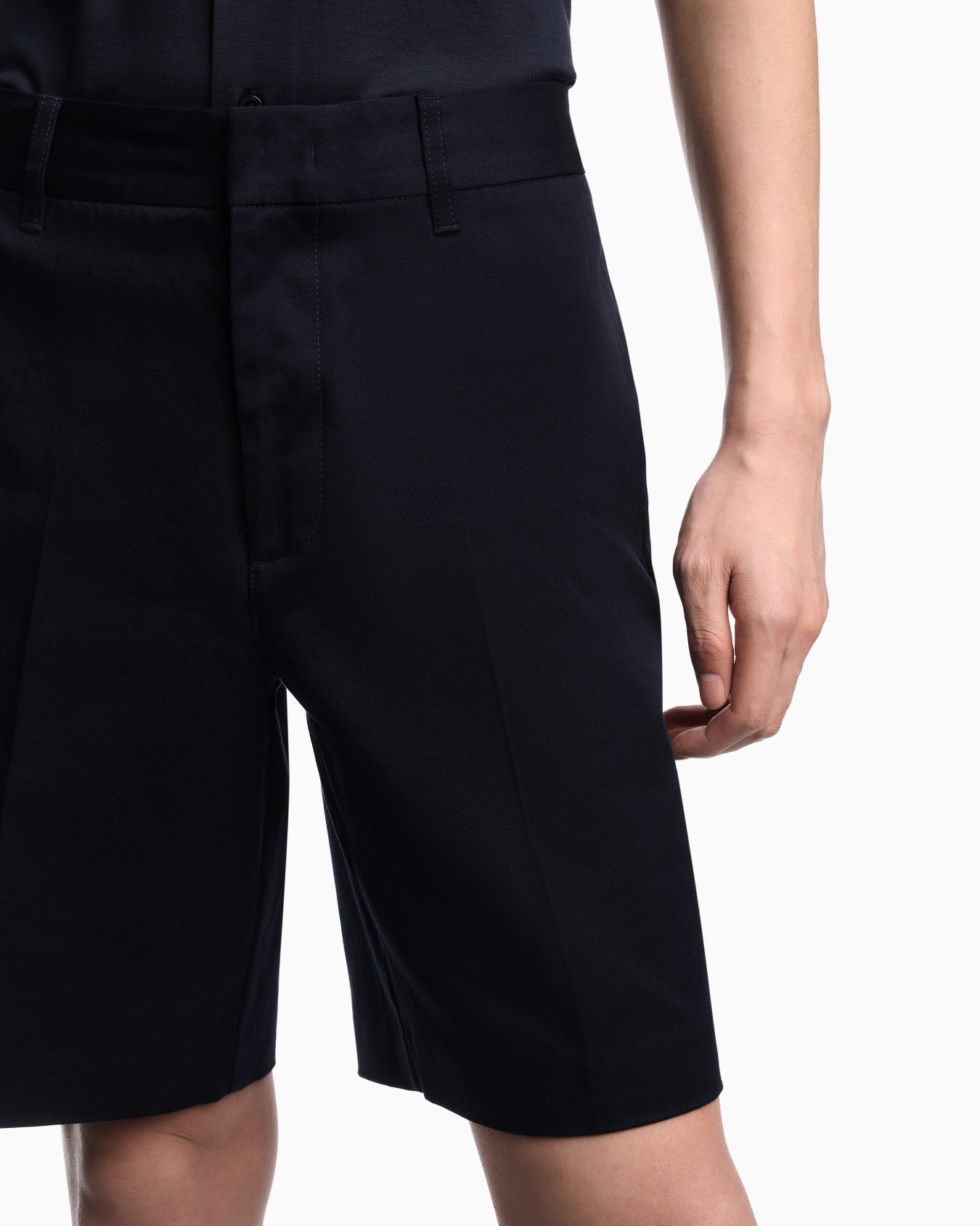 Comfort cotton chino Bermuda shorts Slide 4