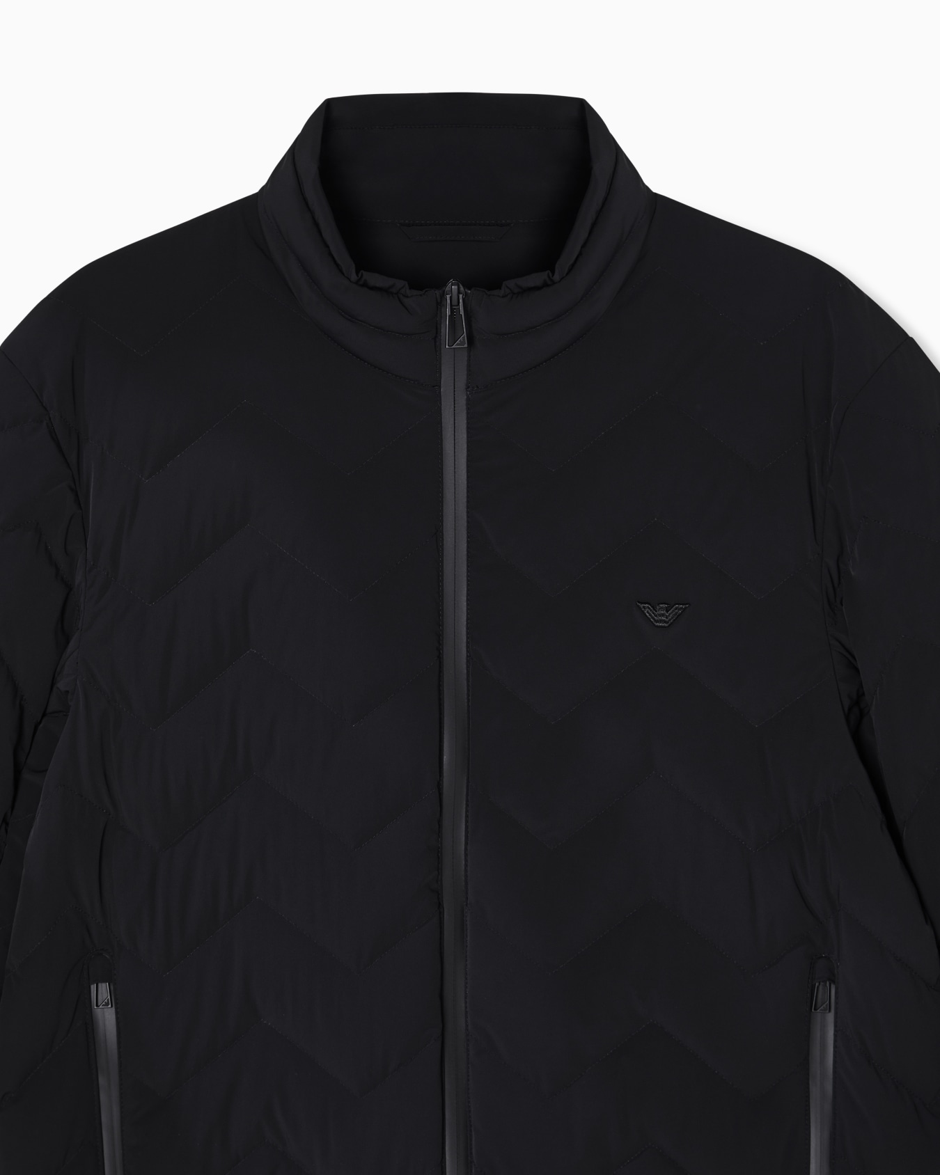 Water-repellent chevron quilted nylon spandex down jacket  Slide 4