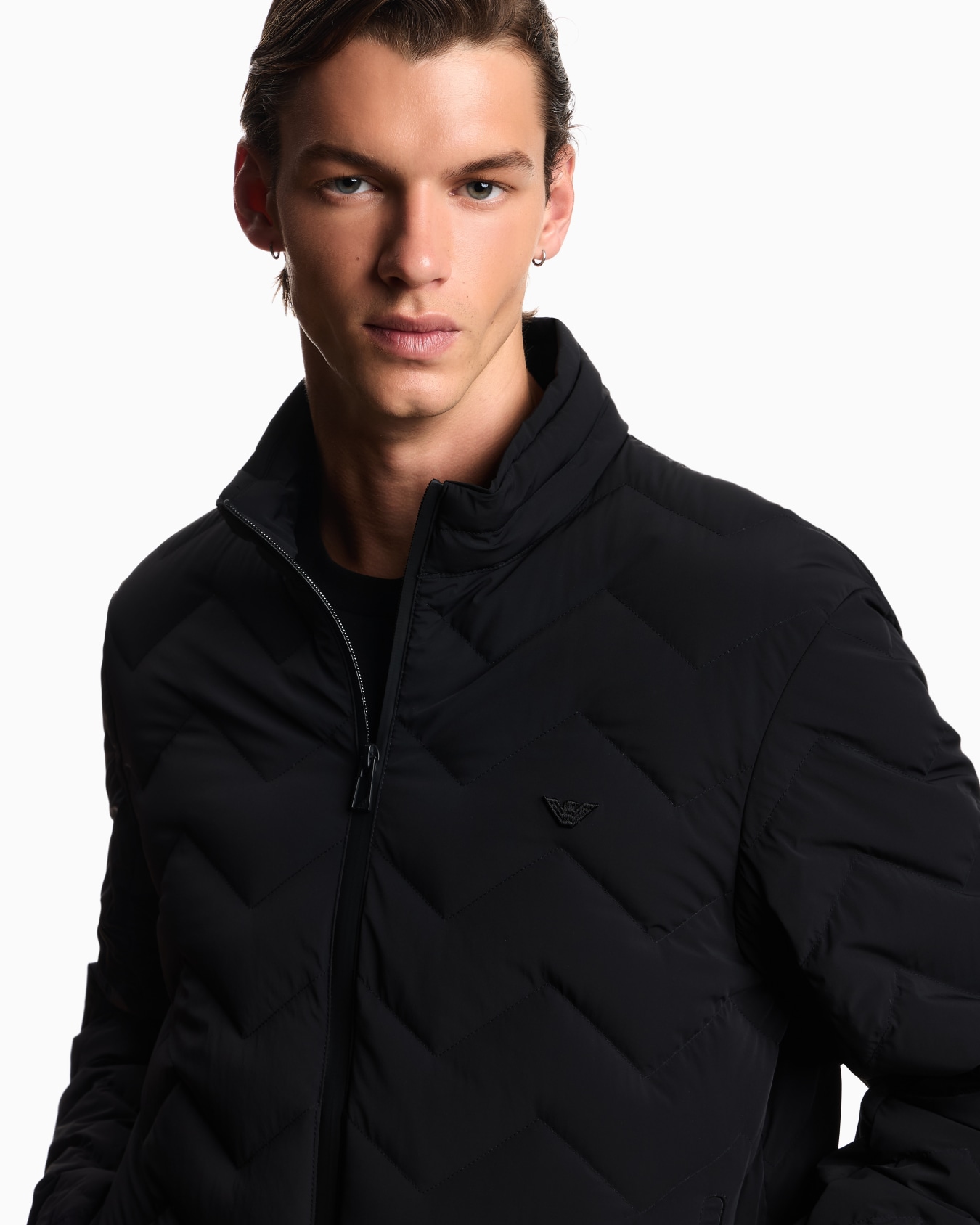 Water repellent chevron quilted down jacket in nylon spandex Slide 4