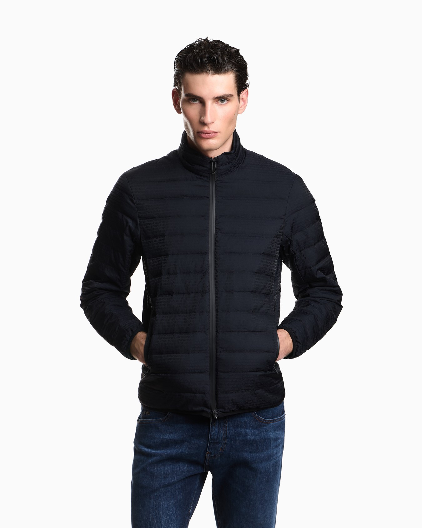 Piumino water repellent in nylon trapuntato logo lettering jacquard Slide 3