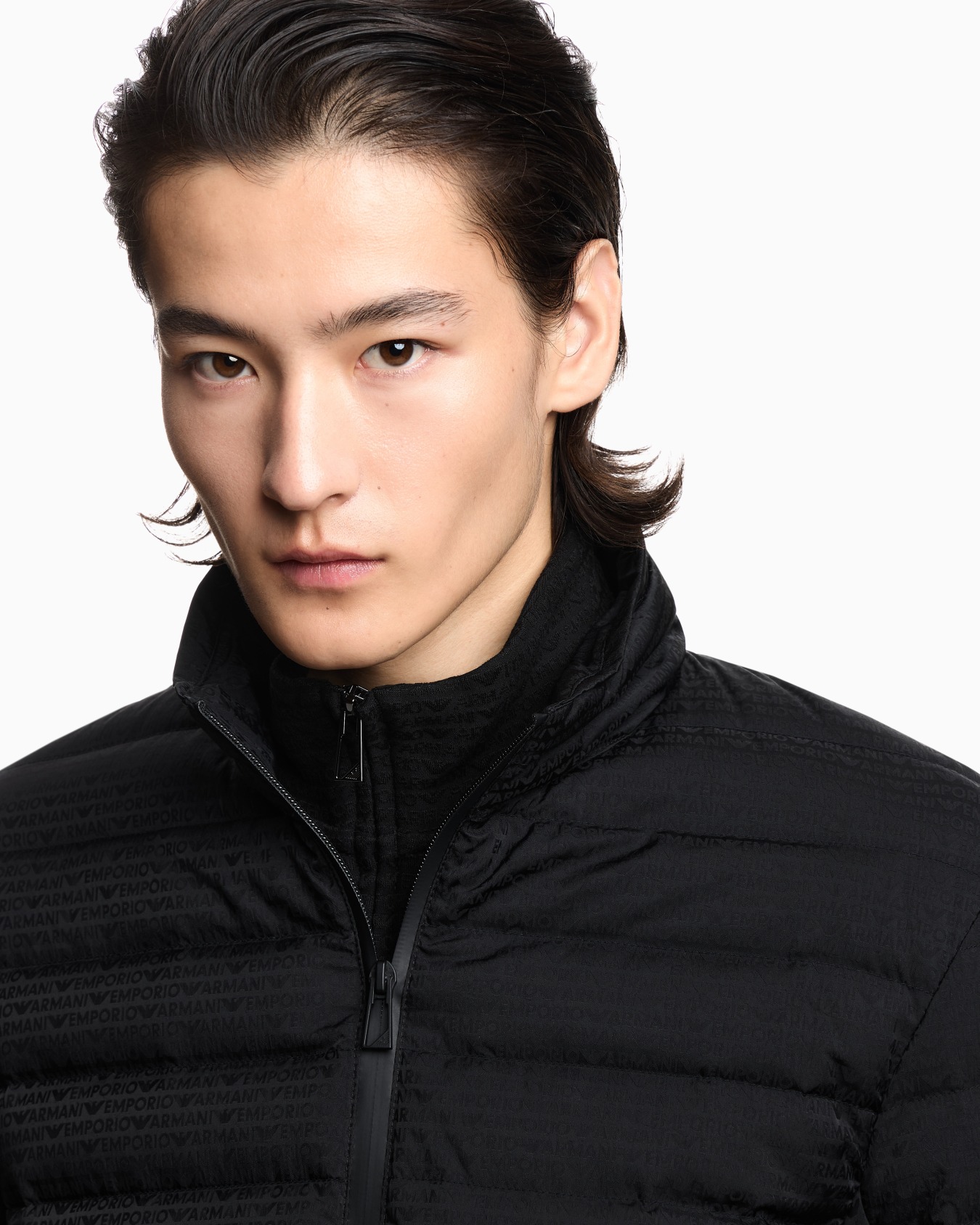 Water repellent down jacket in quilted nylon with jacquard lettering logo Slide 4