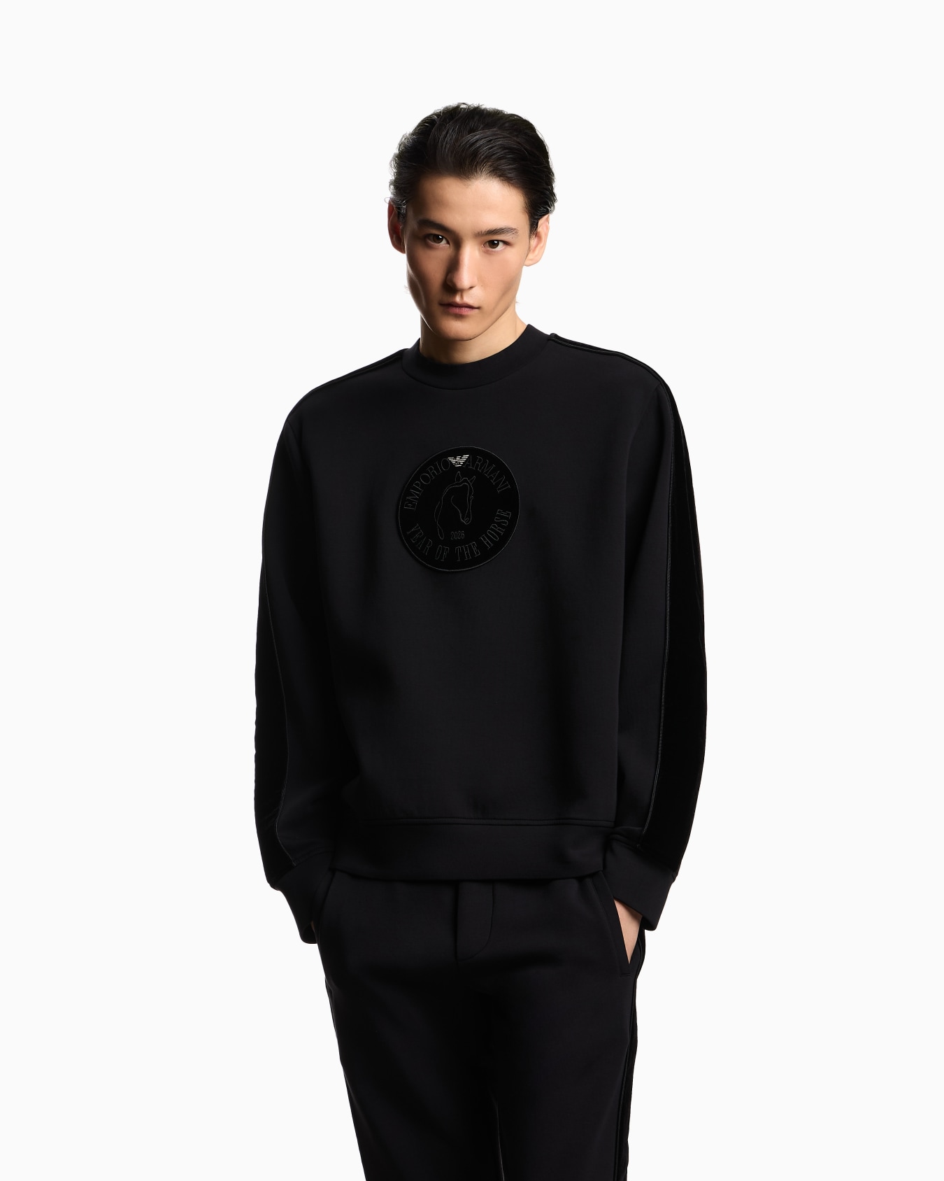 Felpa in double jersey con tape e maxi patch Lunar New Year Slide 3