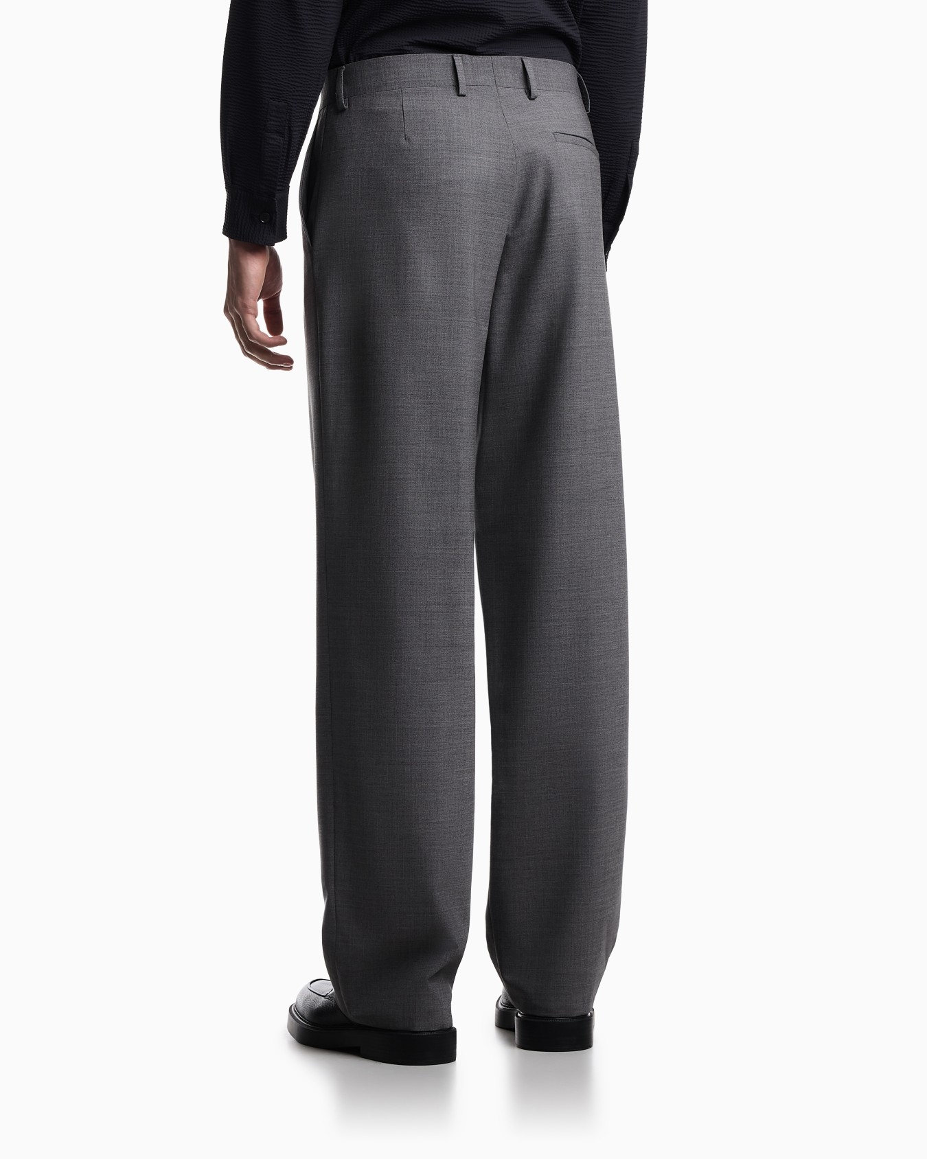 Soft-finish stretch wool-canvas trousers Slide 2