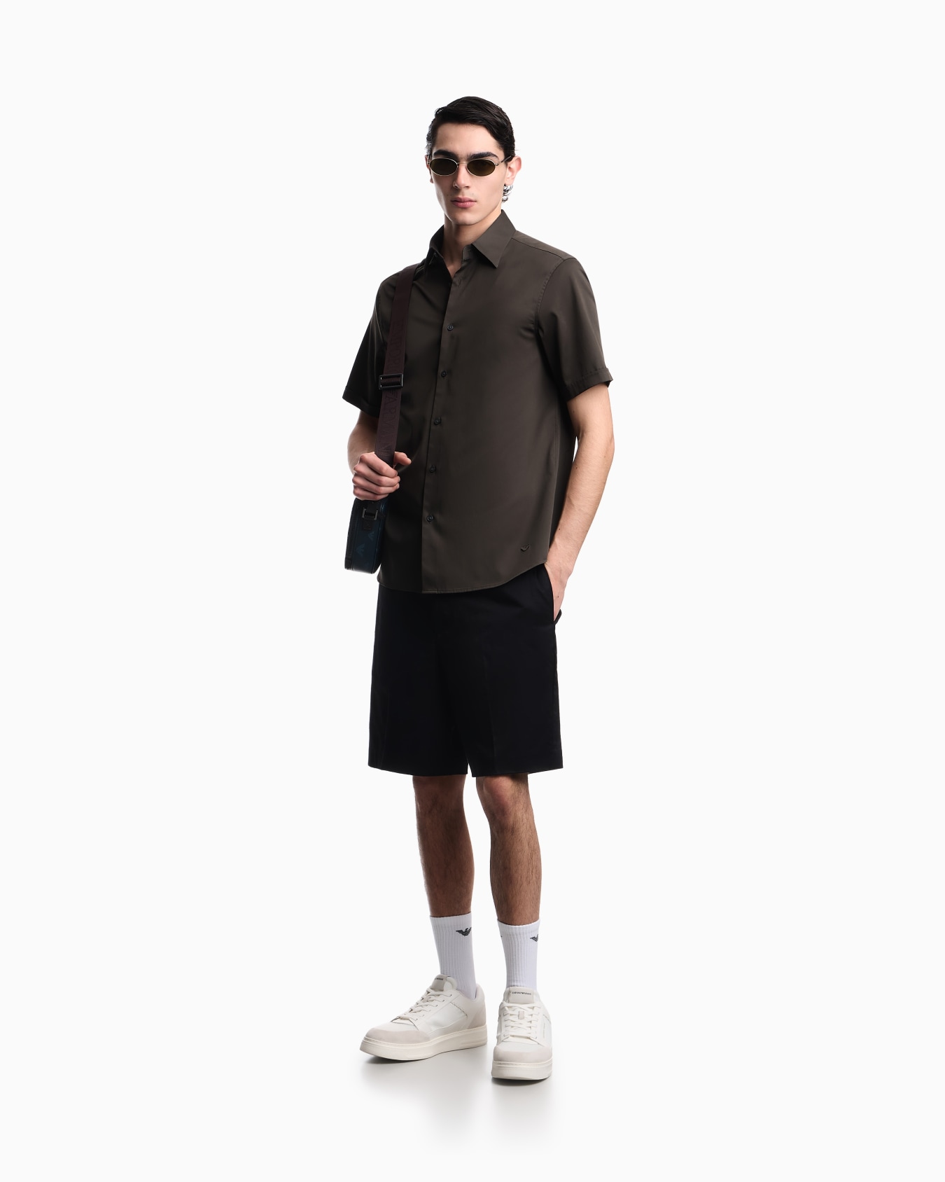 Short-sleeved shirt in stretch Pima cotton Slide 1