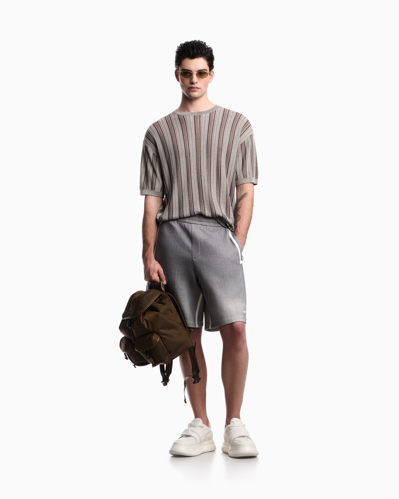 Double-jersey gradient Bermuda shorts Slide 1