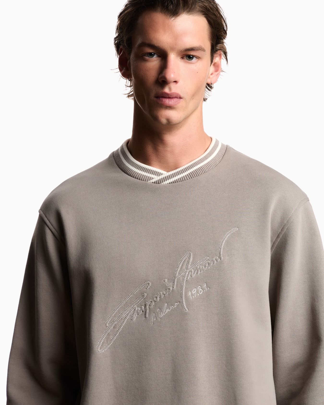 Sweatshirts without Hood Slide 4