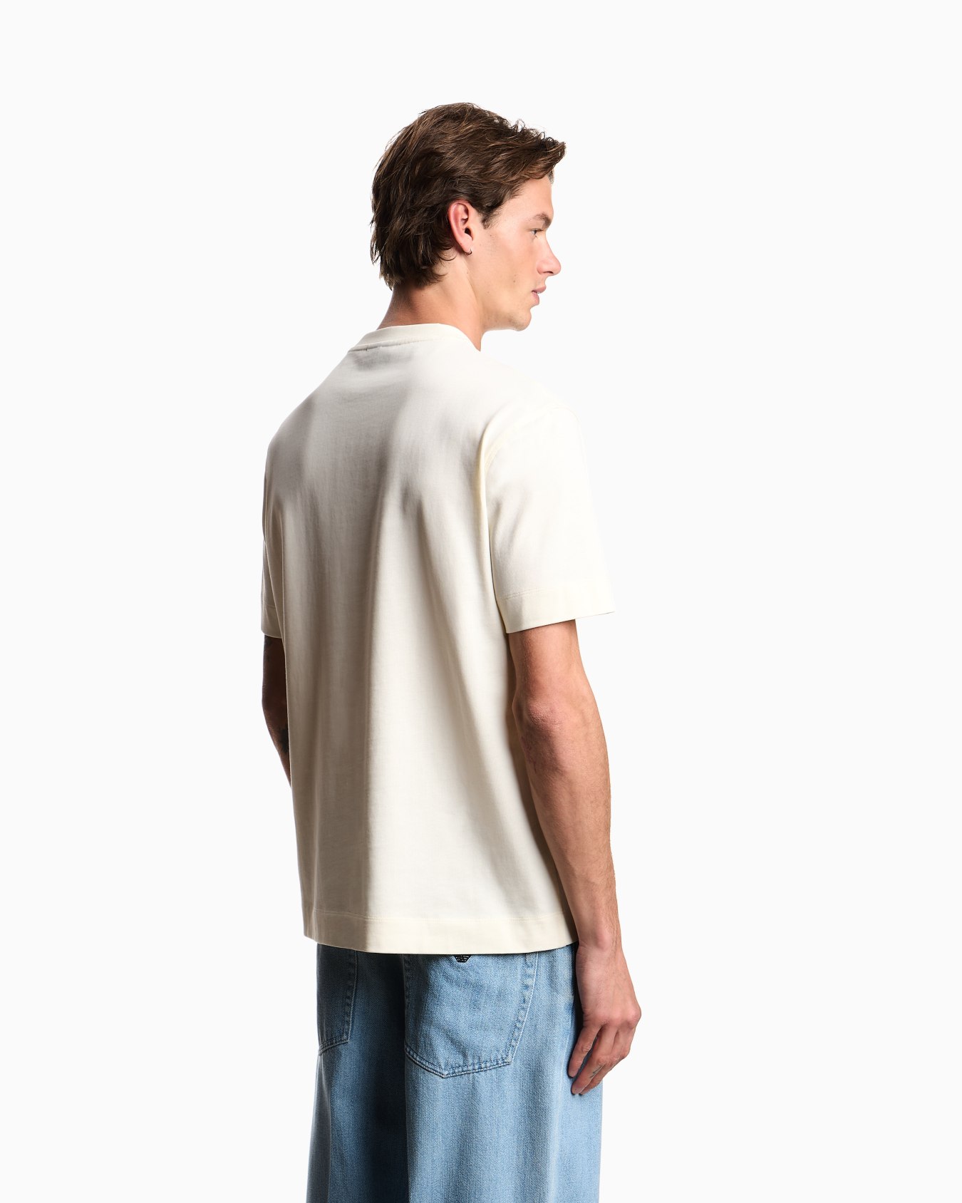 레귤러핏 티셔츠 슬라이드 2