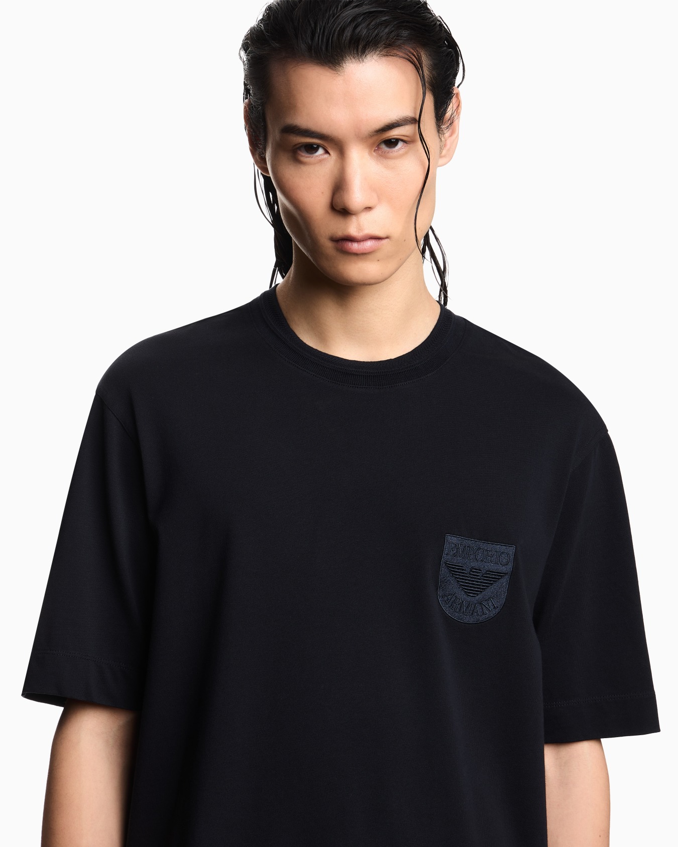 Heavy jersey T-shirt with shield embroidery Slide 4