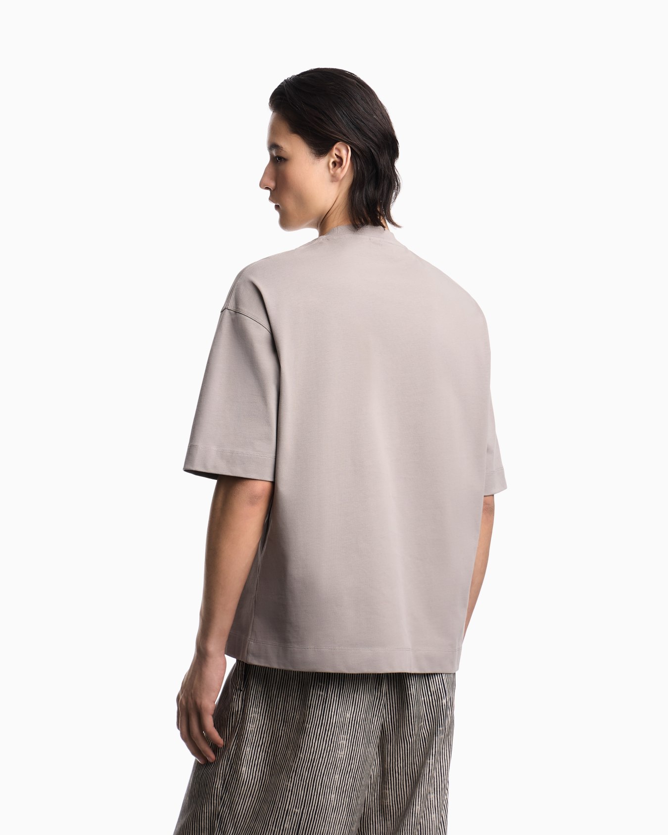 Oversized T-shirt in heavy jersey with micro eagle embroidery Slide 2