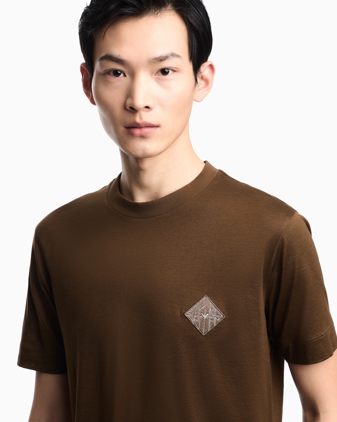 スリムフィットTシャツ リヨセル混紡ジャージー ロゴパッチ スライドする 4