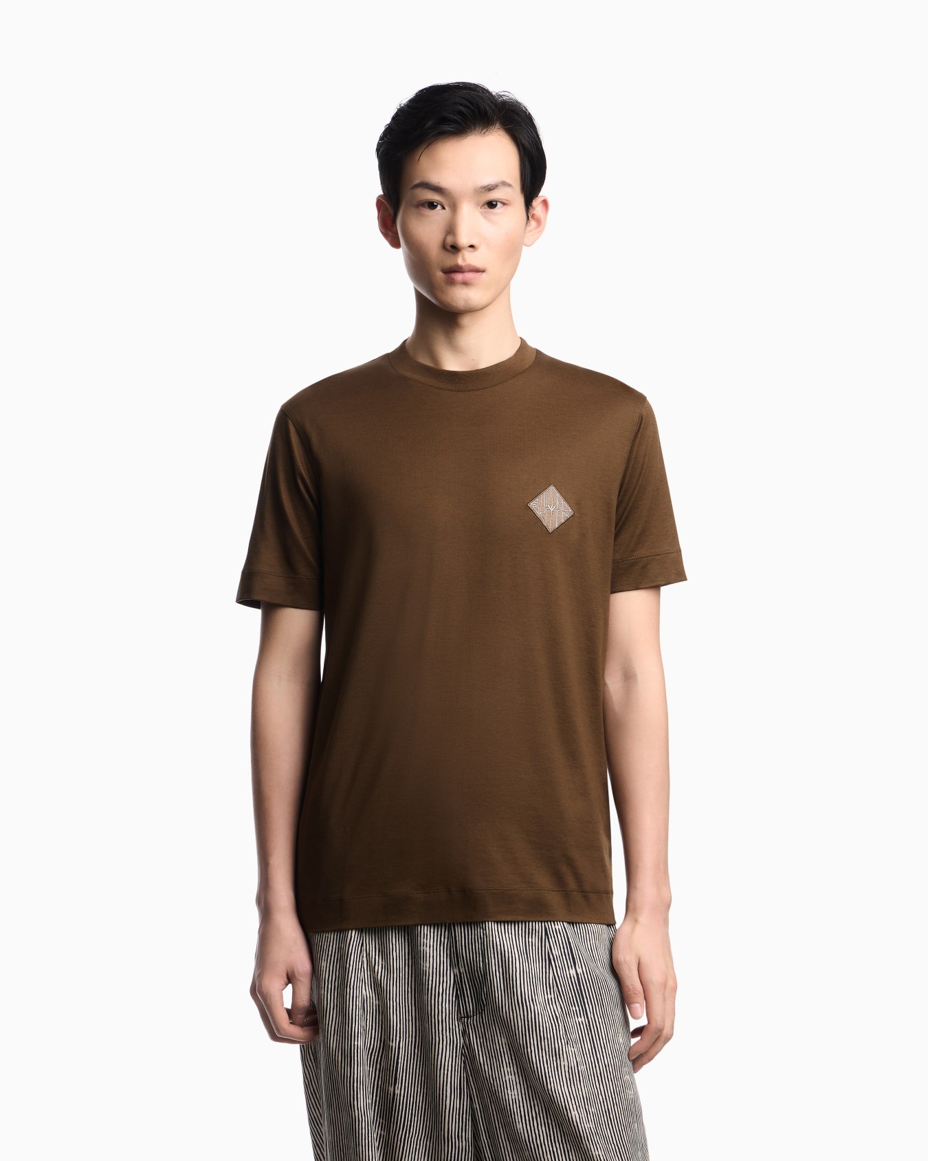 スリムフィットTシャツ リヨセル混紡ジャージー ロゴパッチ スライドする 3