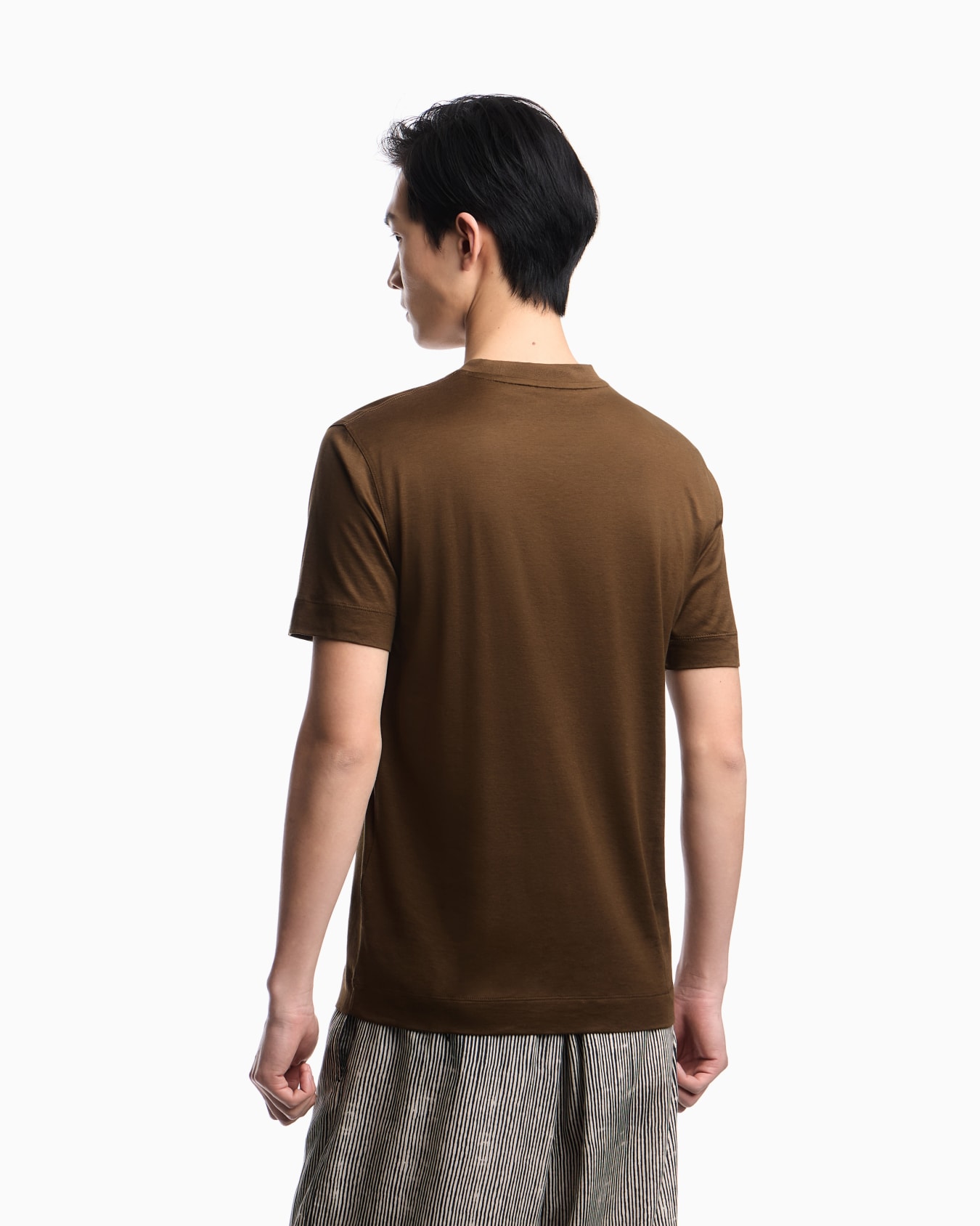 スリムフィットTシャツ リヨセル混紡ジャージー ロゴパッチ スライドする 2