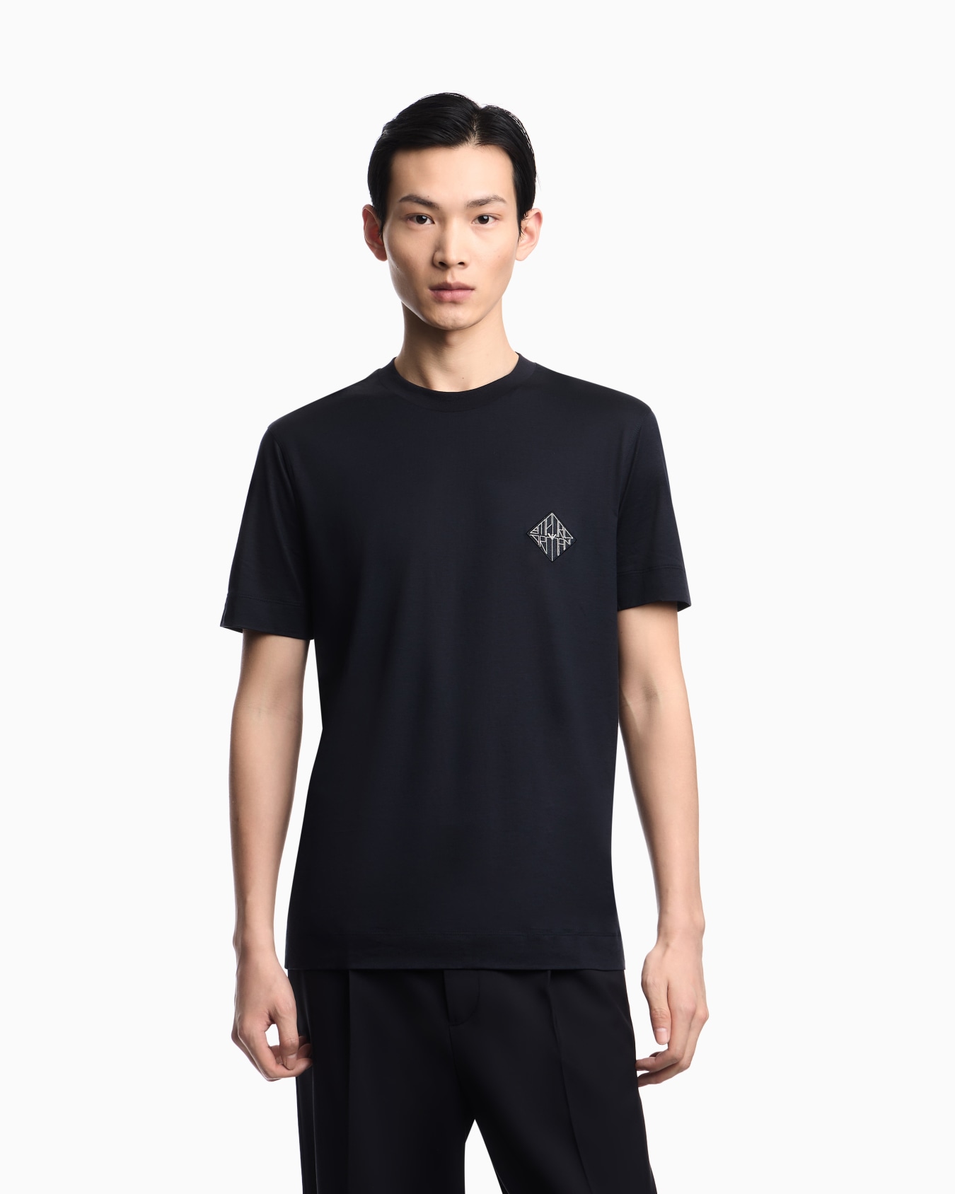 スリムフィットTシャツ リヨセル混紡ジャージー ロゴパッチ スライドする 3