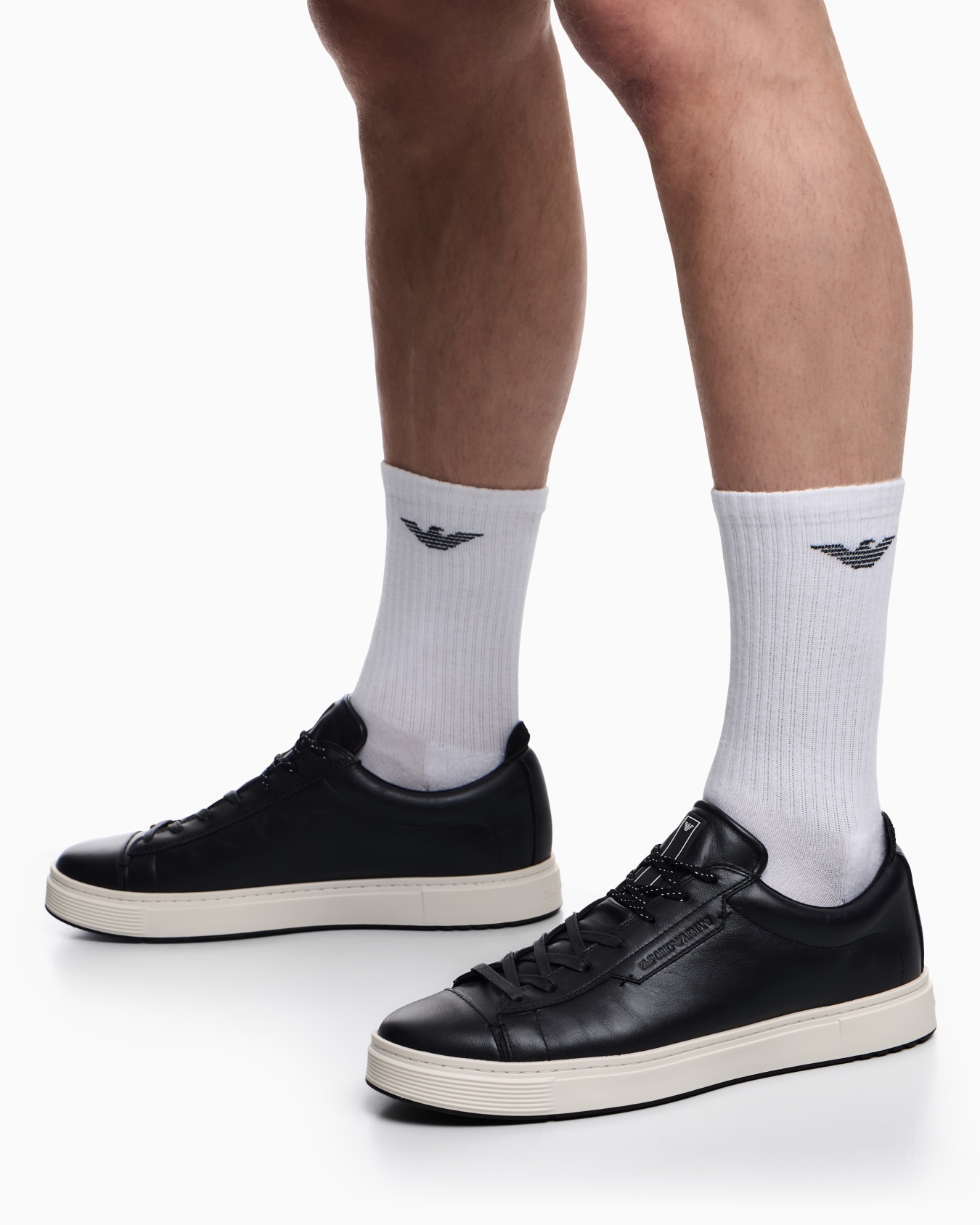 Travel Essentials leather sneakers Slide 6