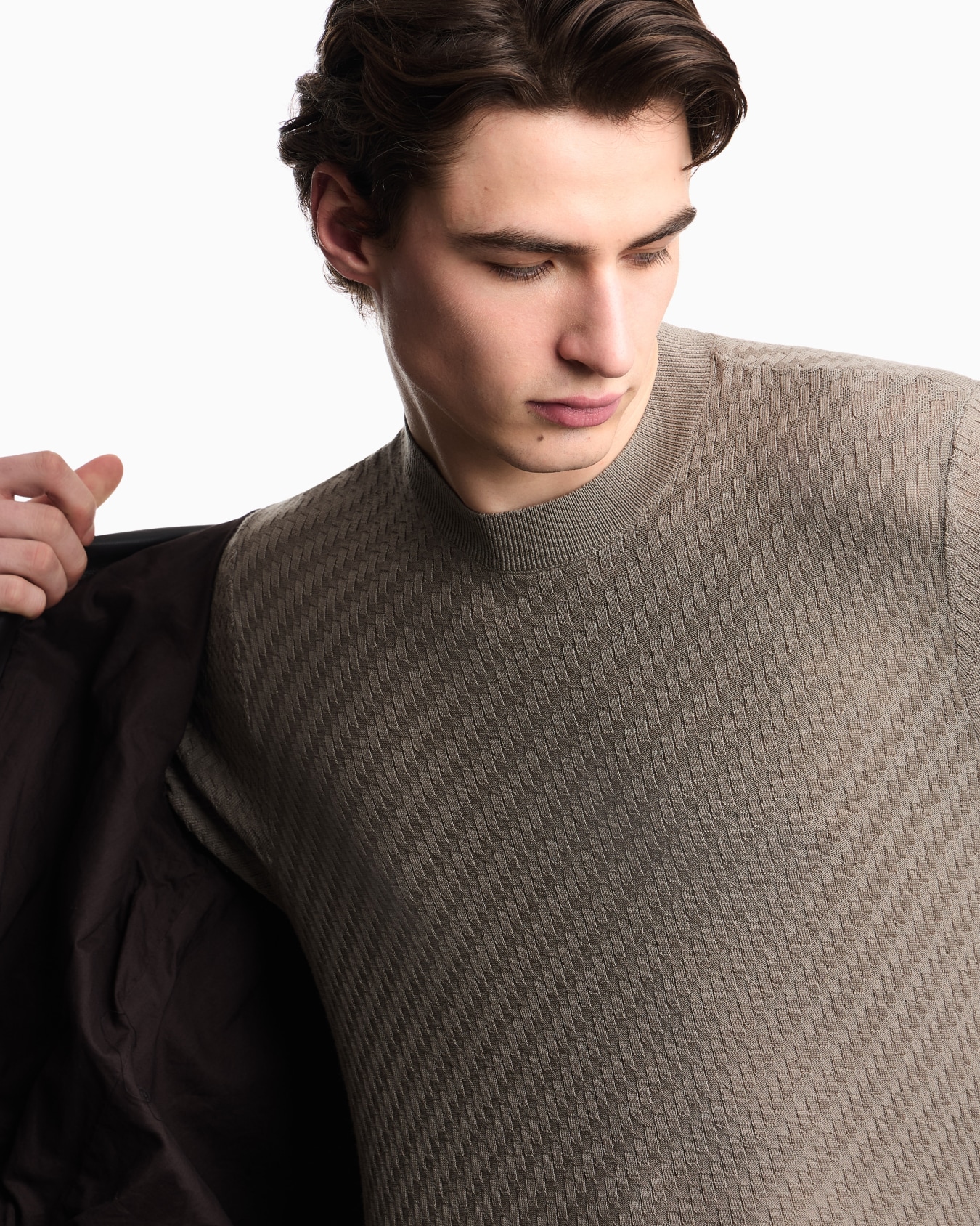 Textured virgin-wool jumper Slide 5