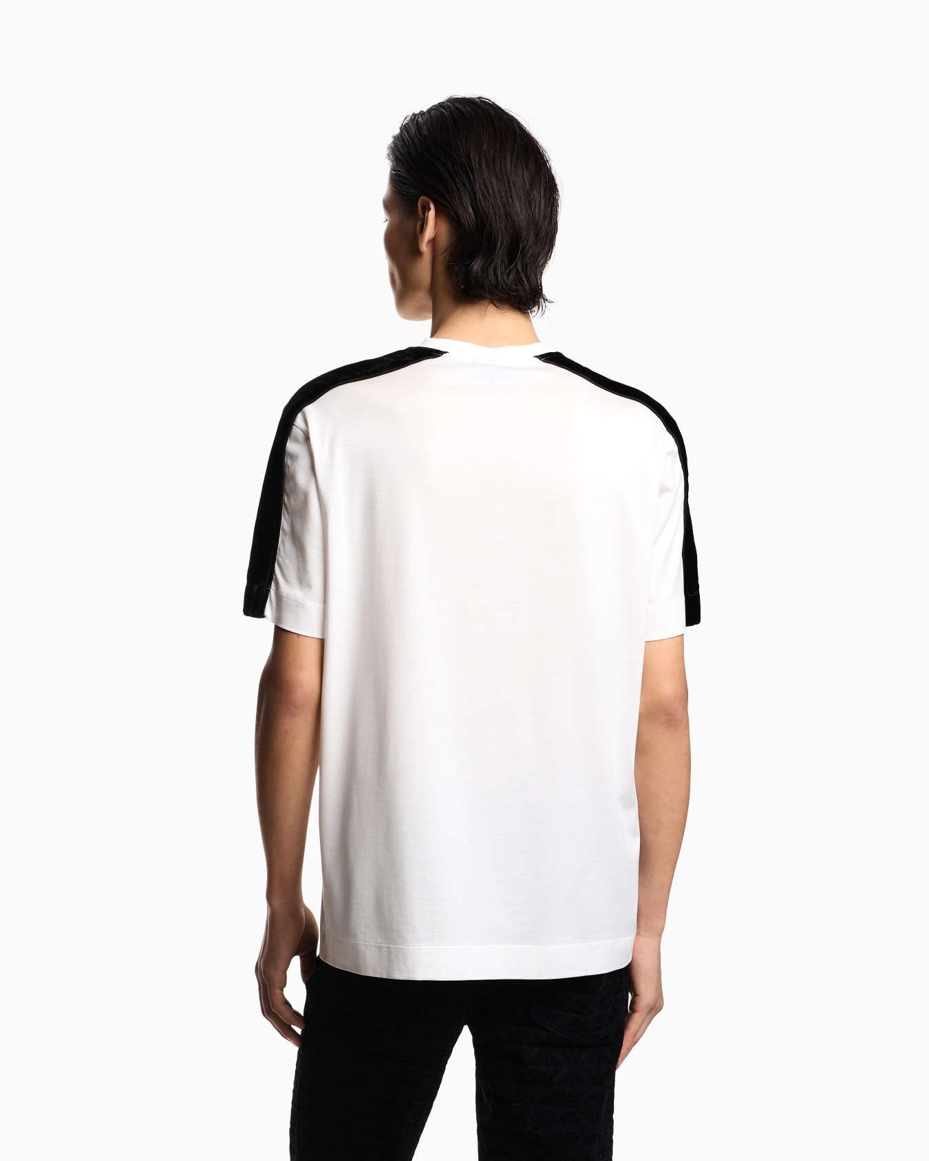 T-shirt in jersey misto lyocell con tape e patch Lunar New Year Slide 2