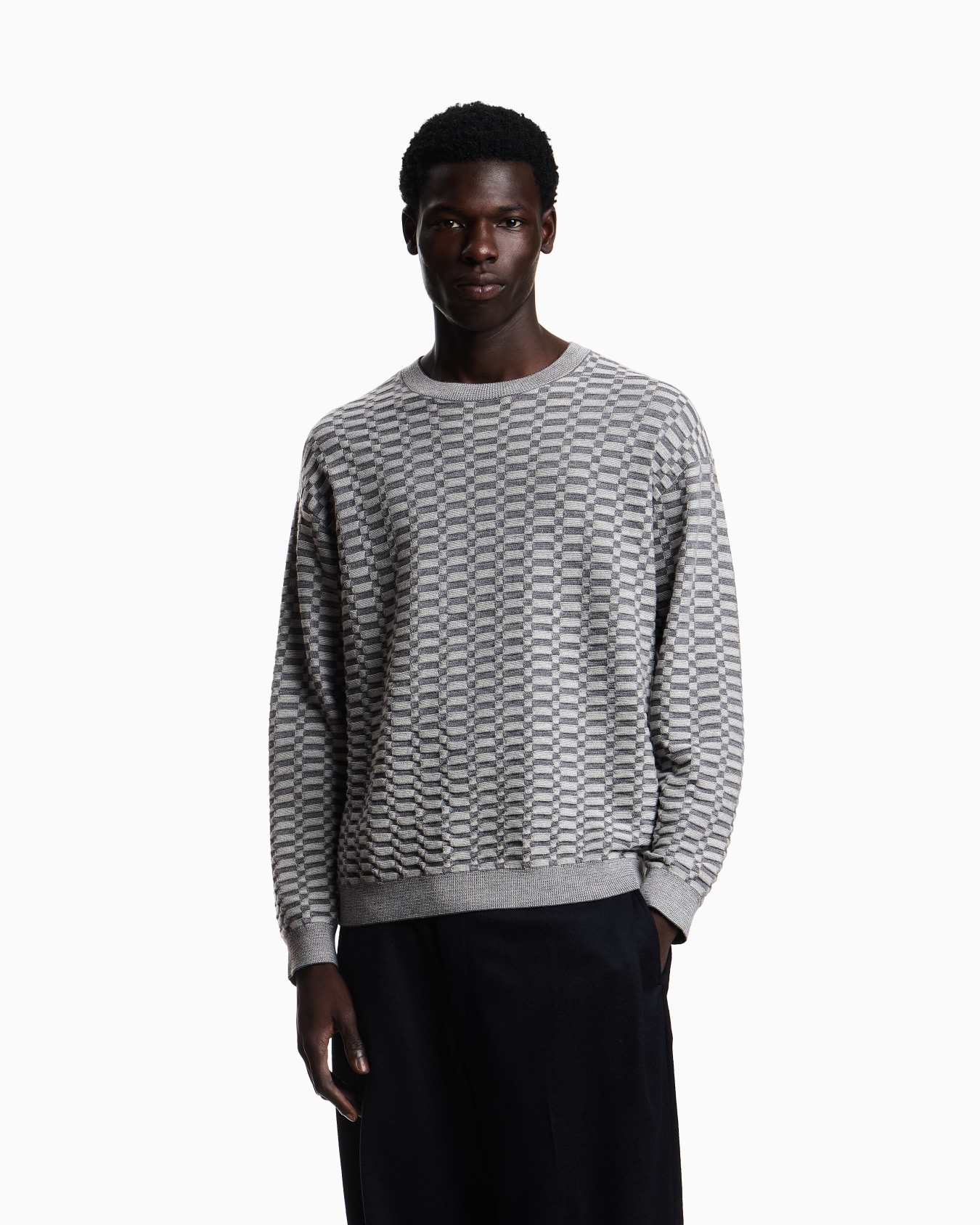 Optical textured virgin wool sweater Slide 3