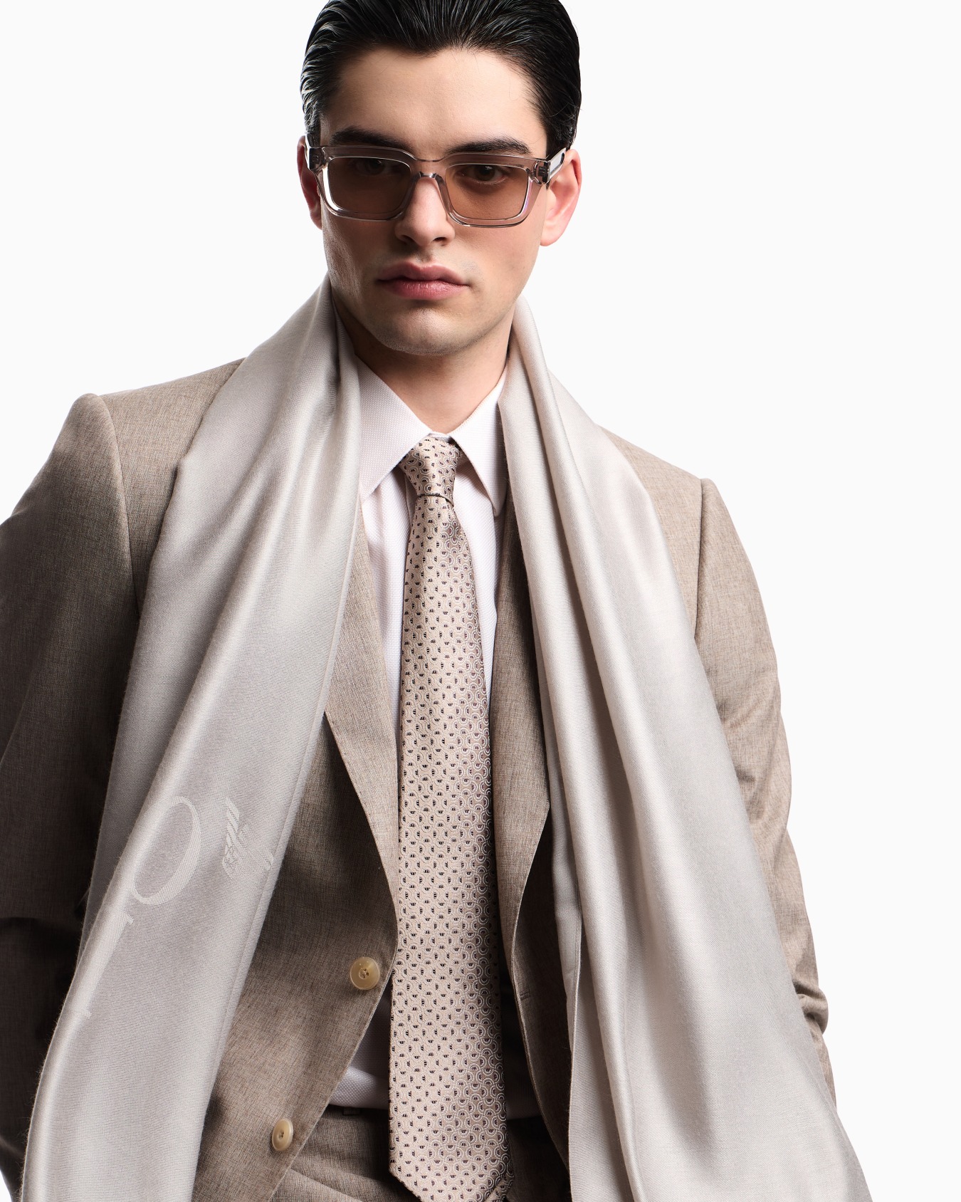 Estola de mezcla de modal con logotipo en tejido jacquard Diapositiva 2