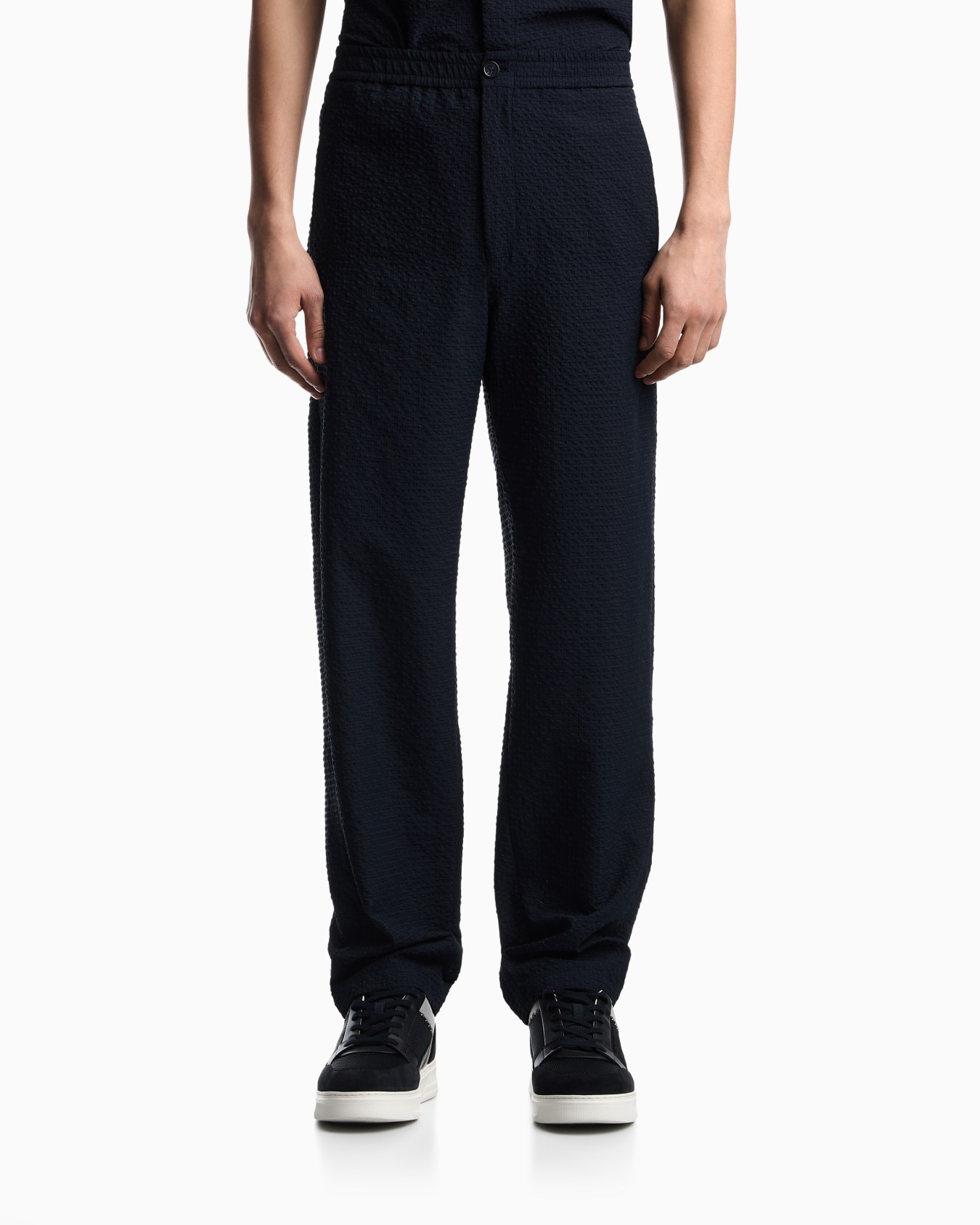 Icon technical seersucker trousers Slide 3