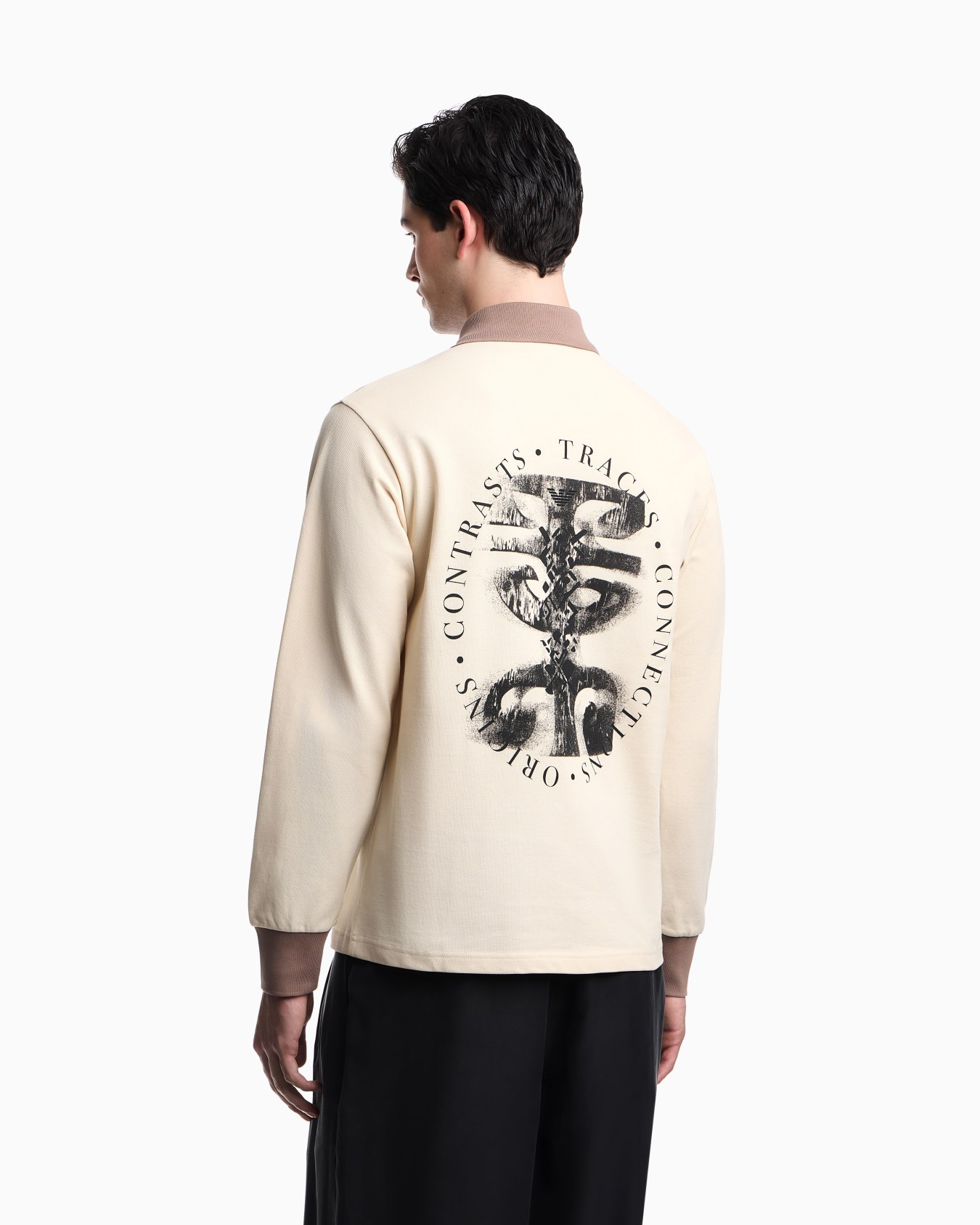 Piqué polo shirt with patch and tribal print Slide 2