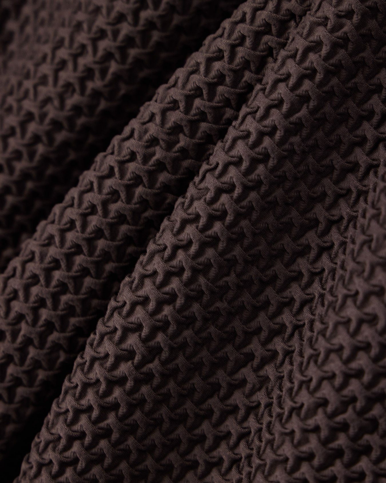 Jacket with off-centre fastening in embossed two-way stretch jersey Slide 4