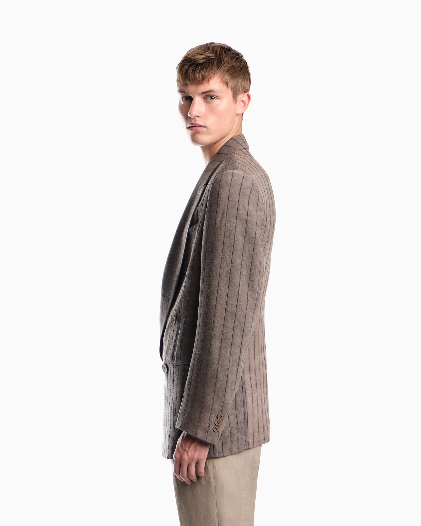 Double-breasted jacket in cold-dyed canneté fabric Slide 5