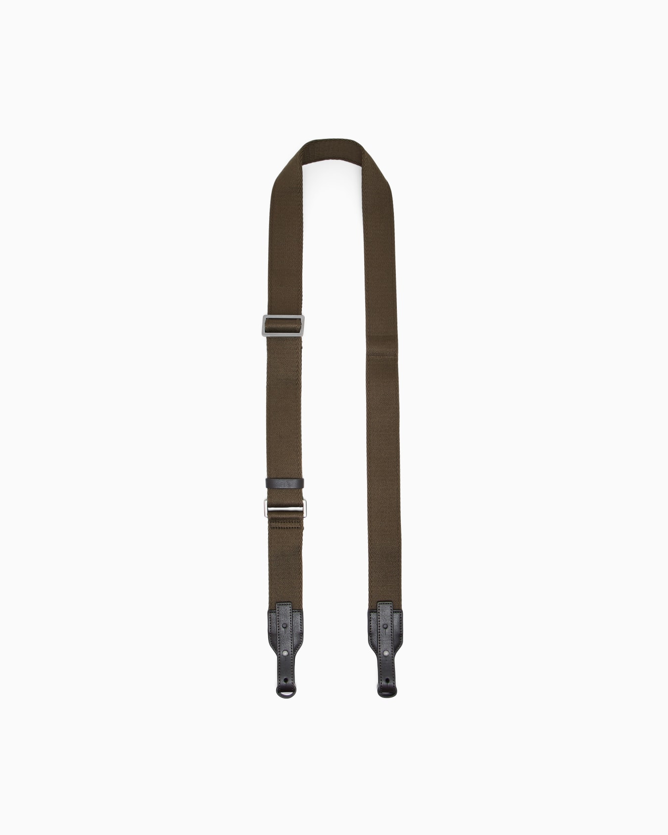 Crossbody camera bag in textured leather with a zip closure Slide 4