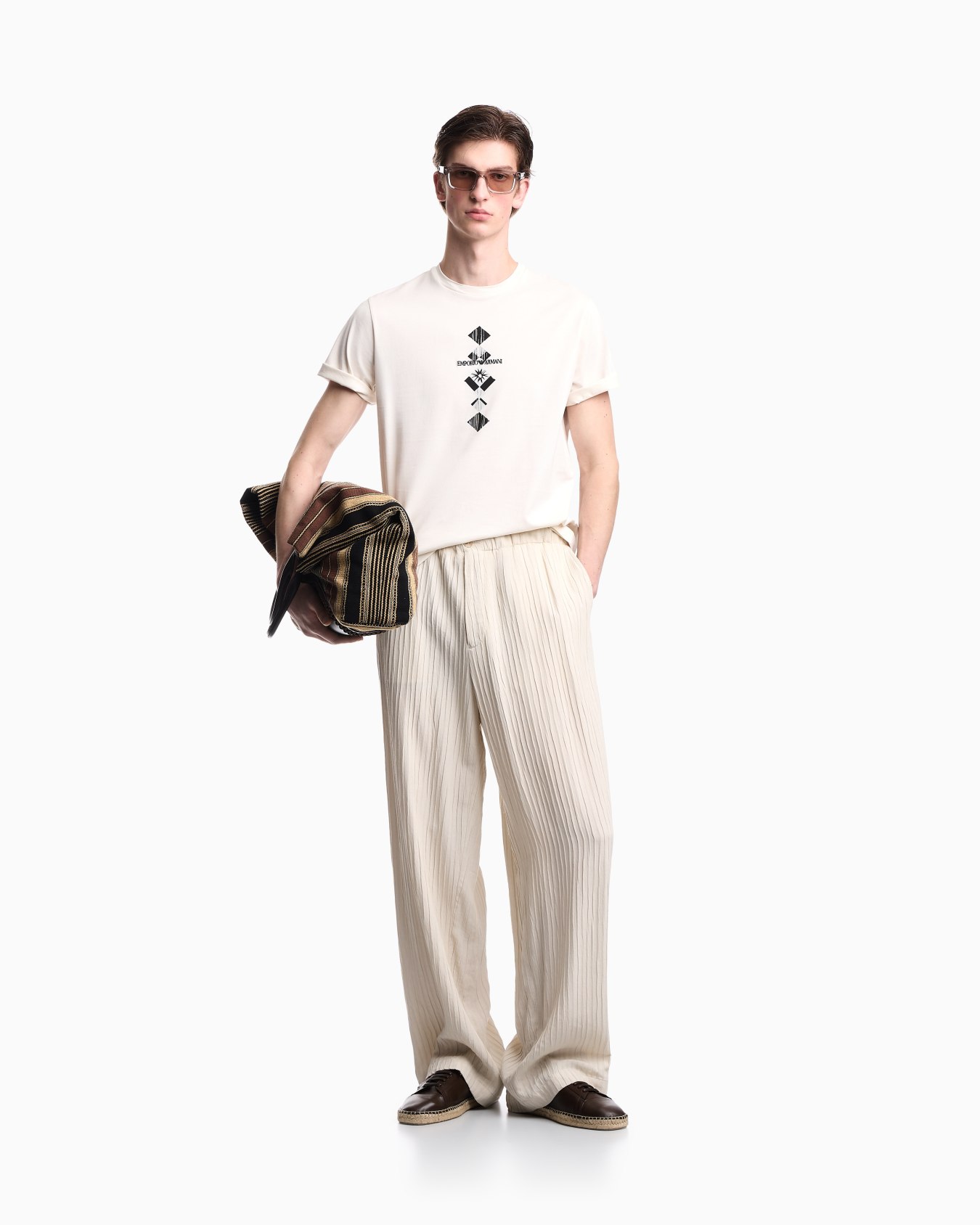 Tシャツ ジャージー トライバルプリント スライドする 1