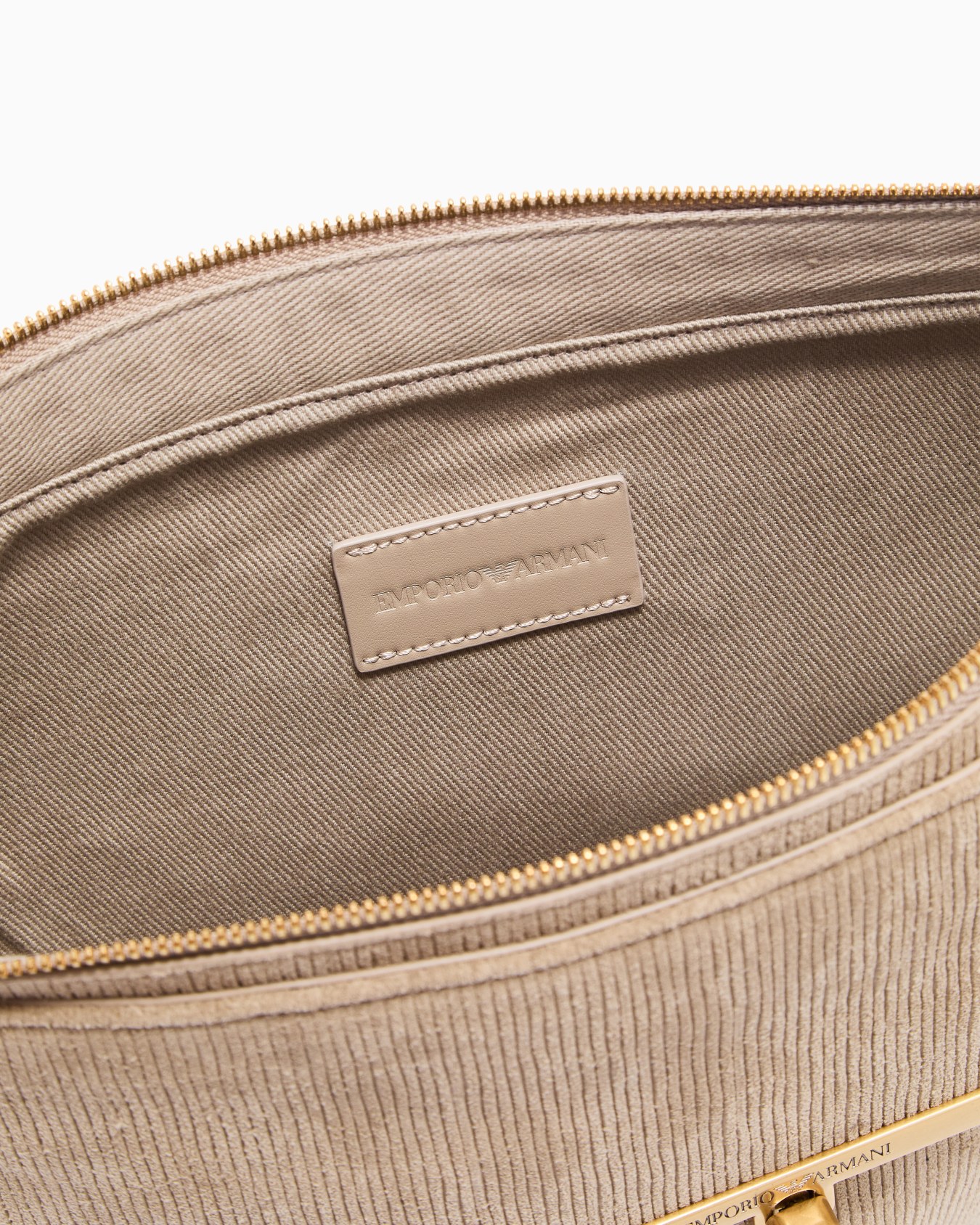 ASV ポーチ エンボススエード スライドする 3