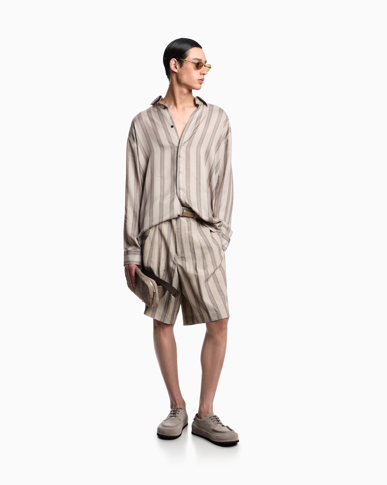 Comfort-fit, fluid viscose shirt with an all-over print Slide 2