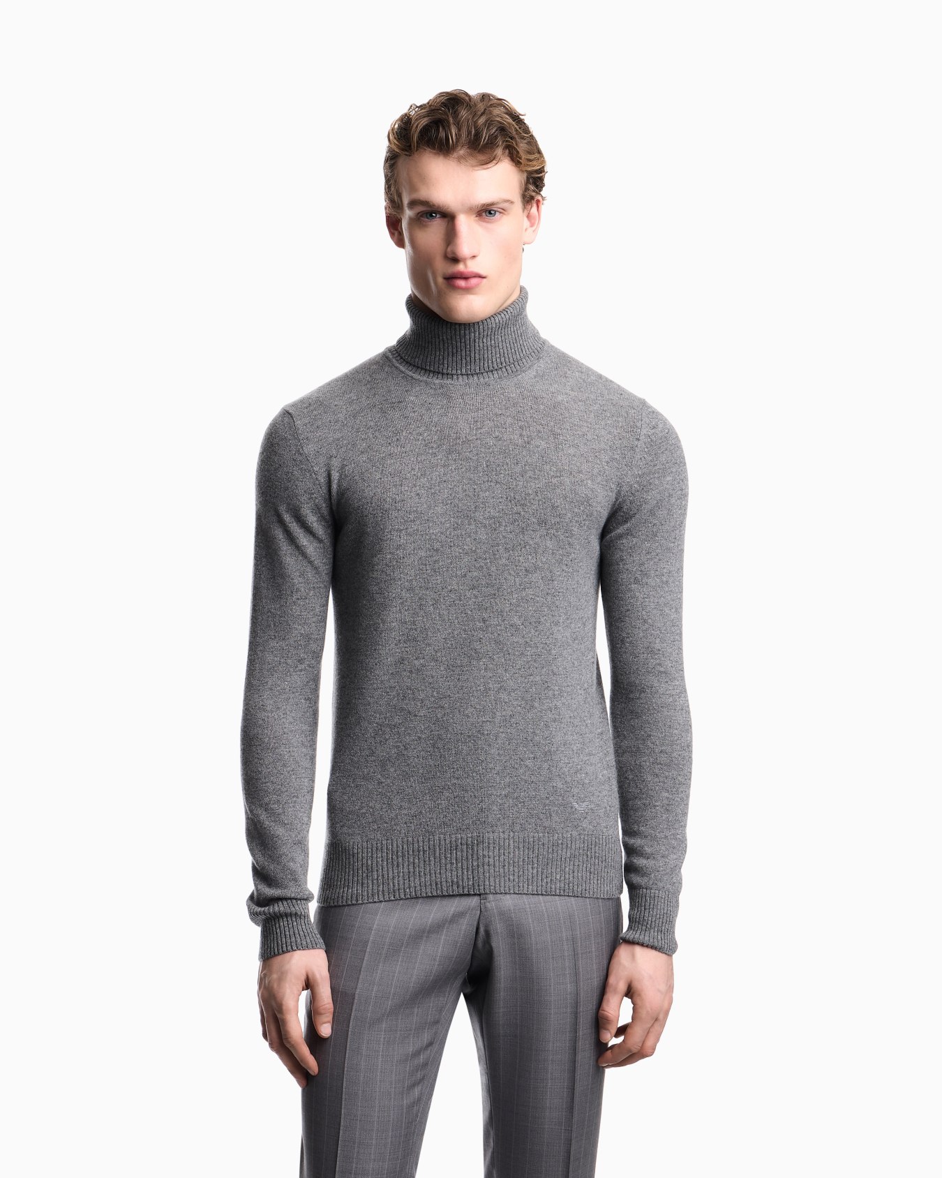 Plain-knit pure cashmere rollneck jumper Slide 3