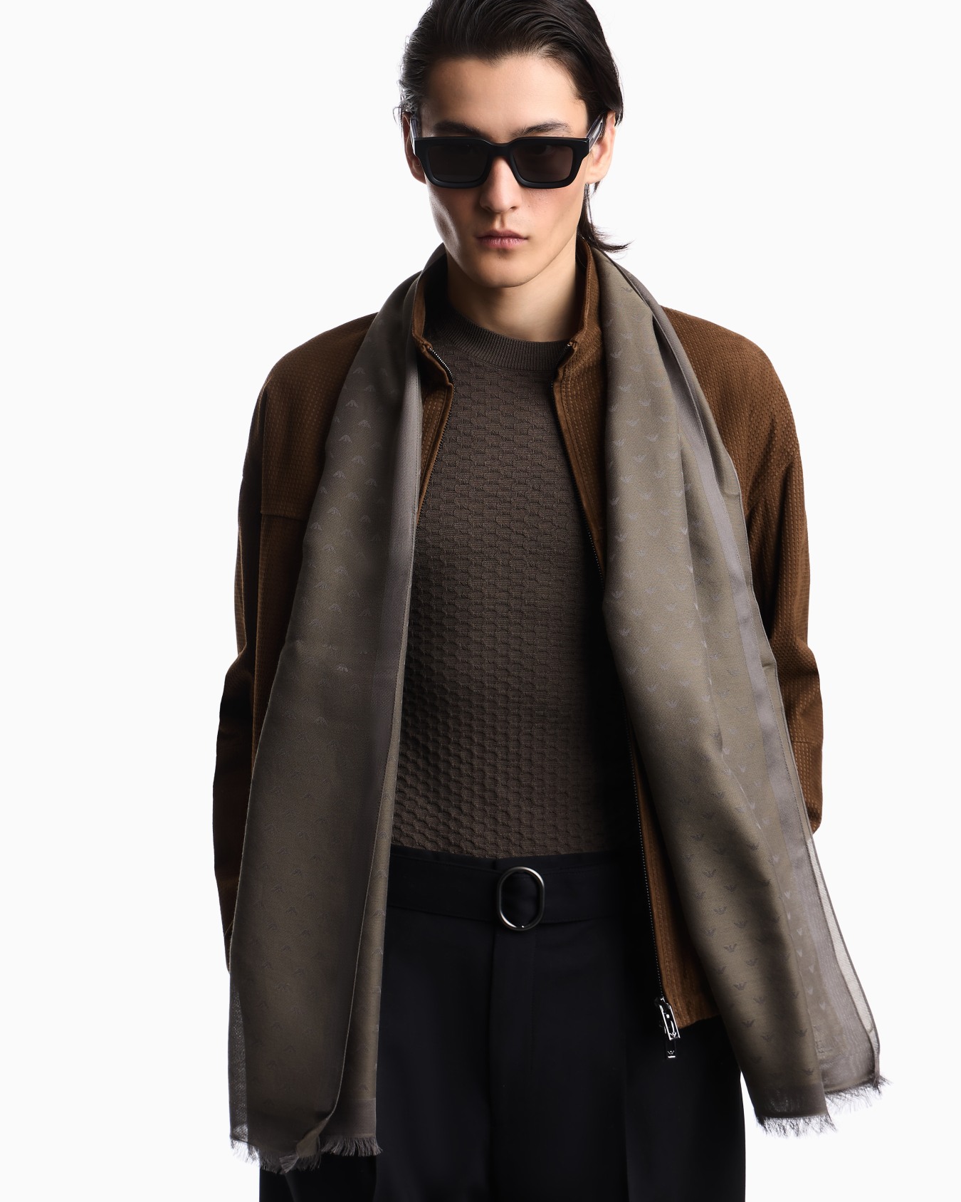 Modal-blend jacquard stole with all-over eagle Slide 2