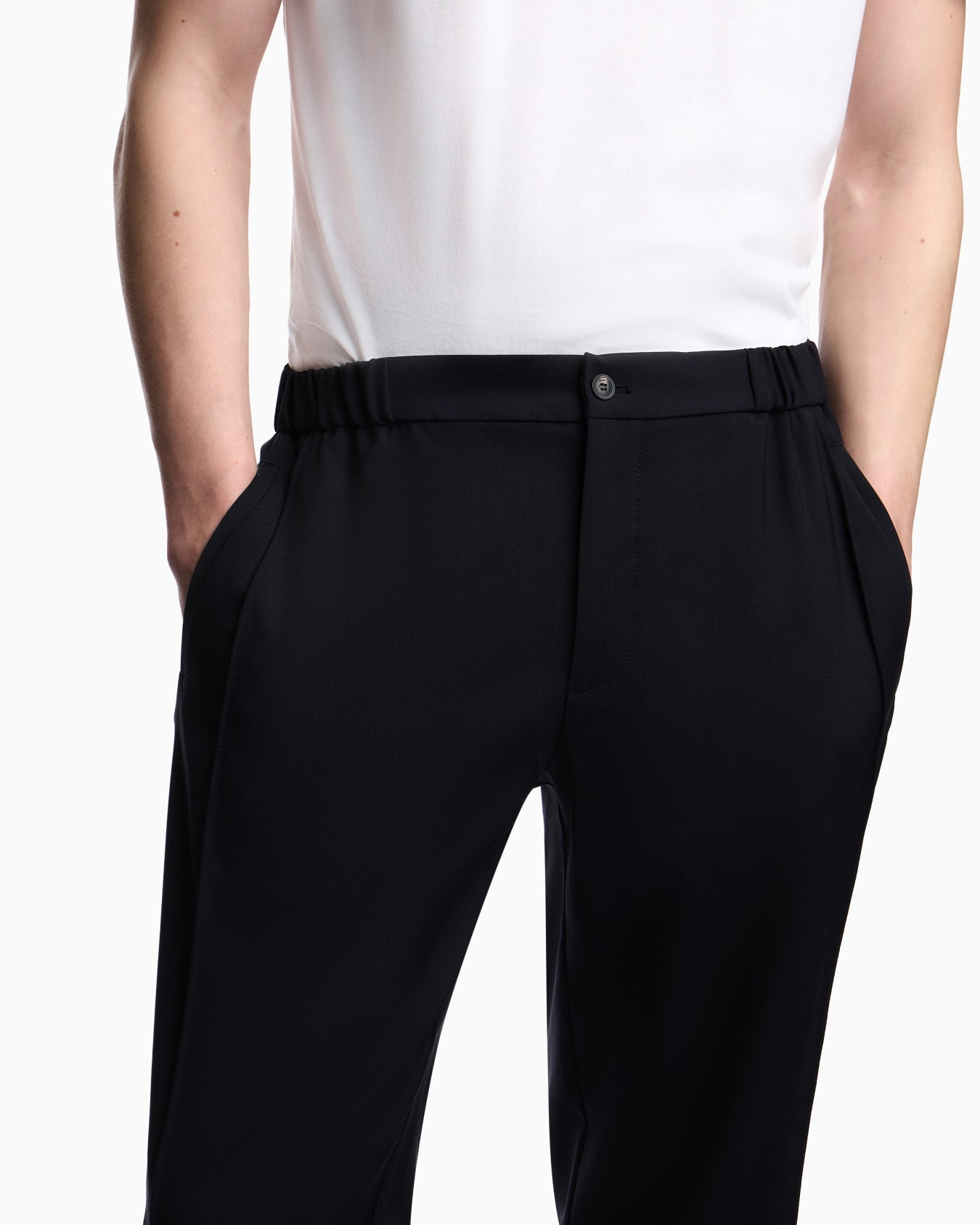 Tropical light wool canvas trousers Slide 4