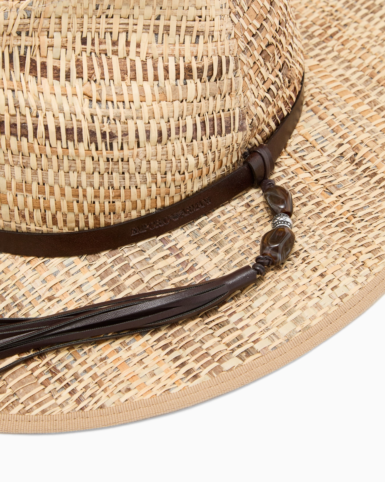 Sombrero de rafia trenzada Diapositiva 2