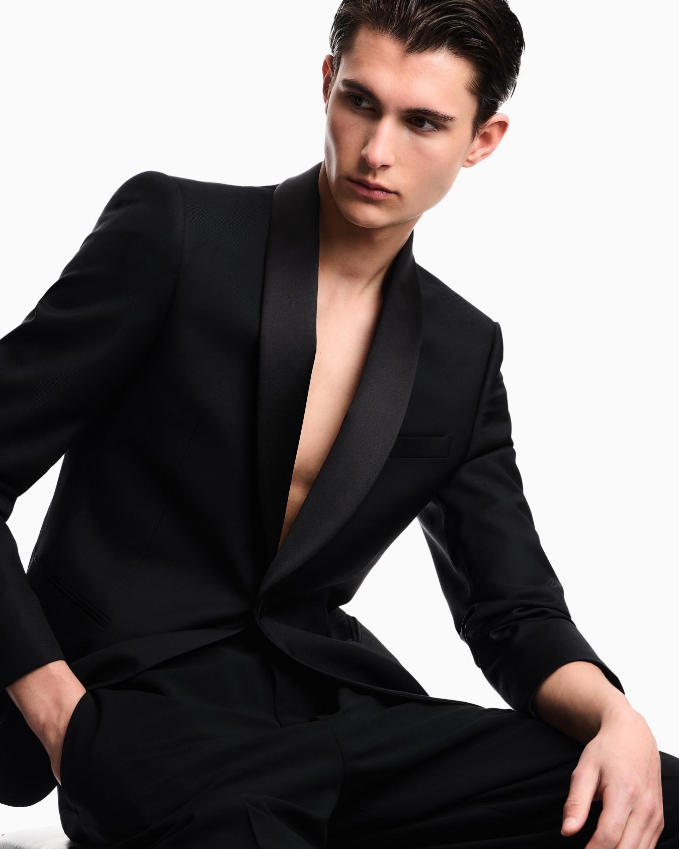 Shawl lapel jacket in plain worsted wool Slide 4