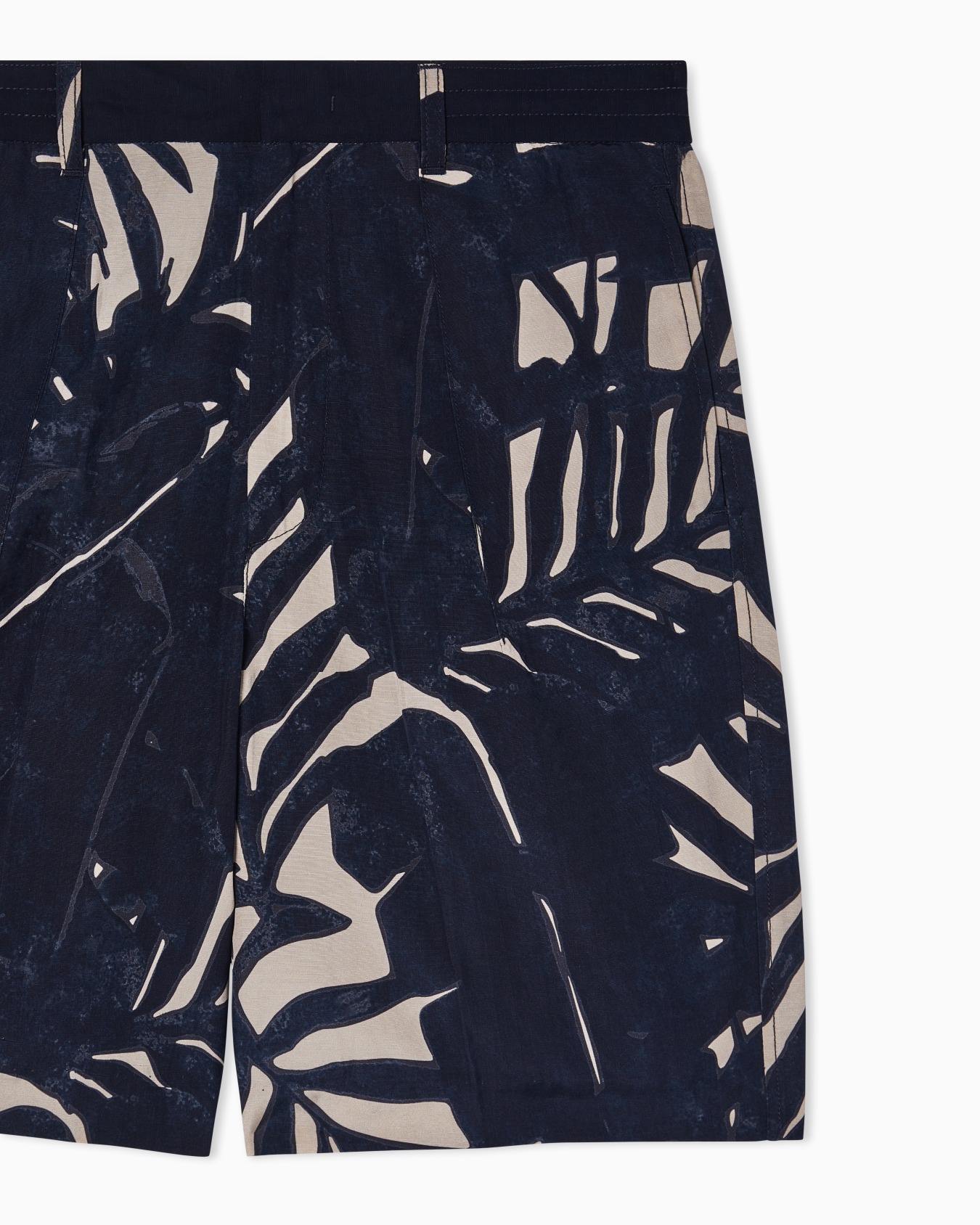 バミューダパンツ スライドする 4