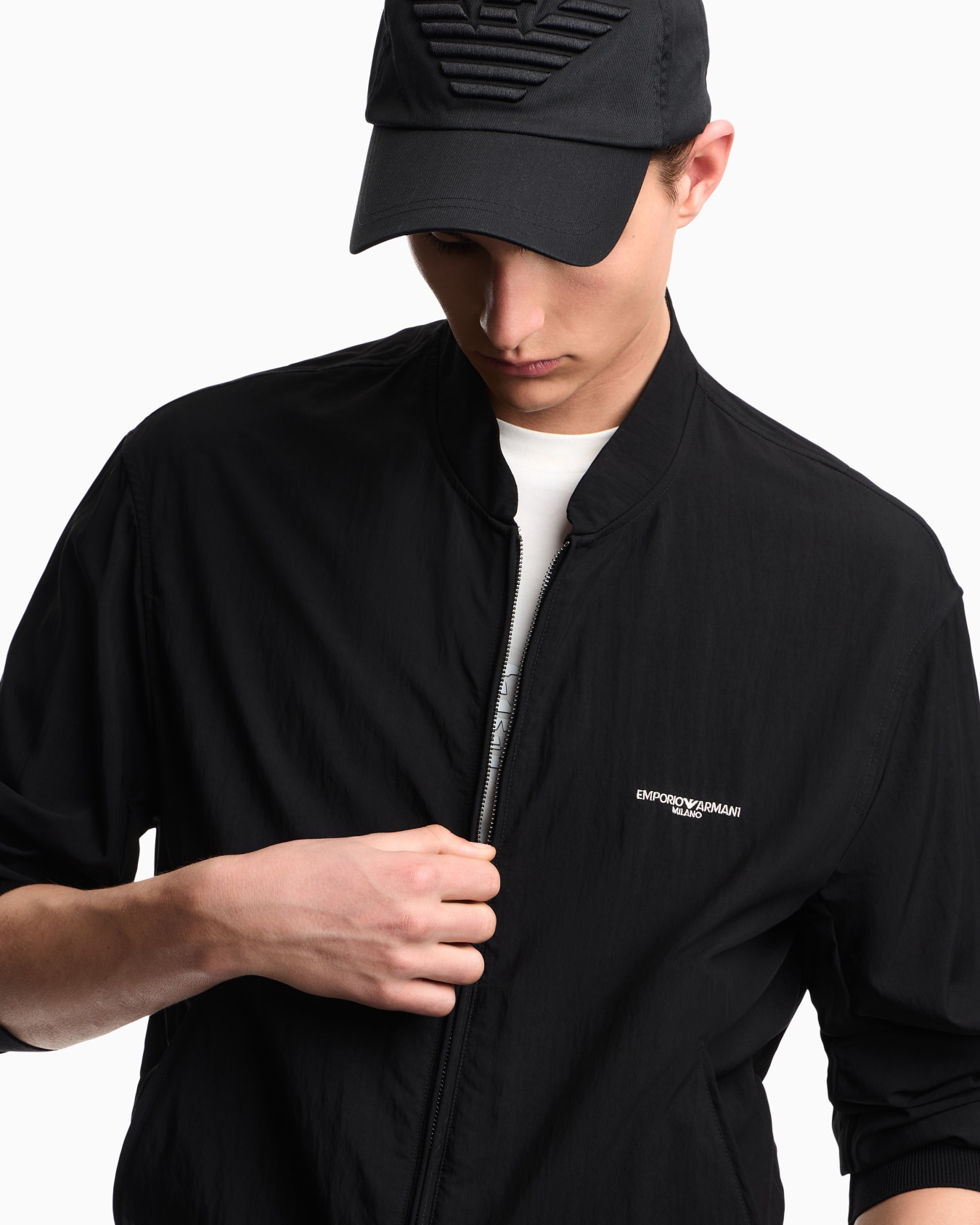 Blouson en nylon avec petit logo brodé Diapositive 4