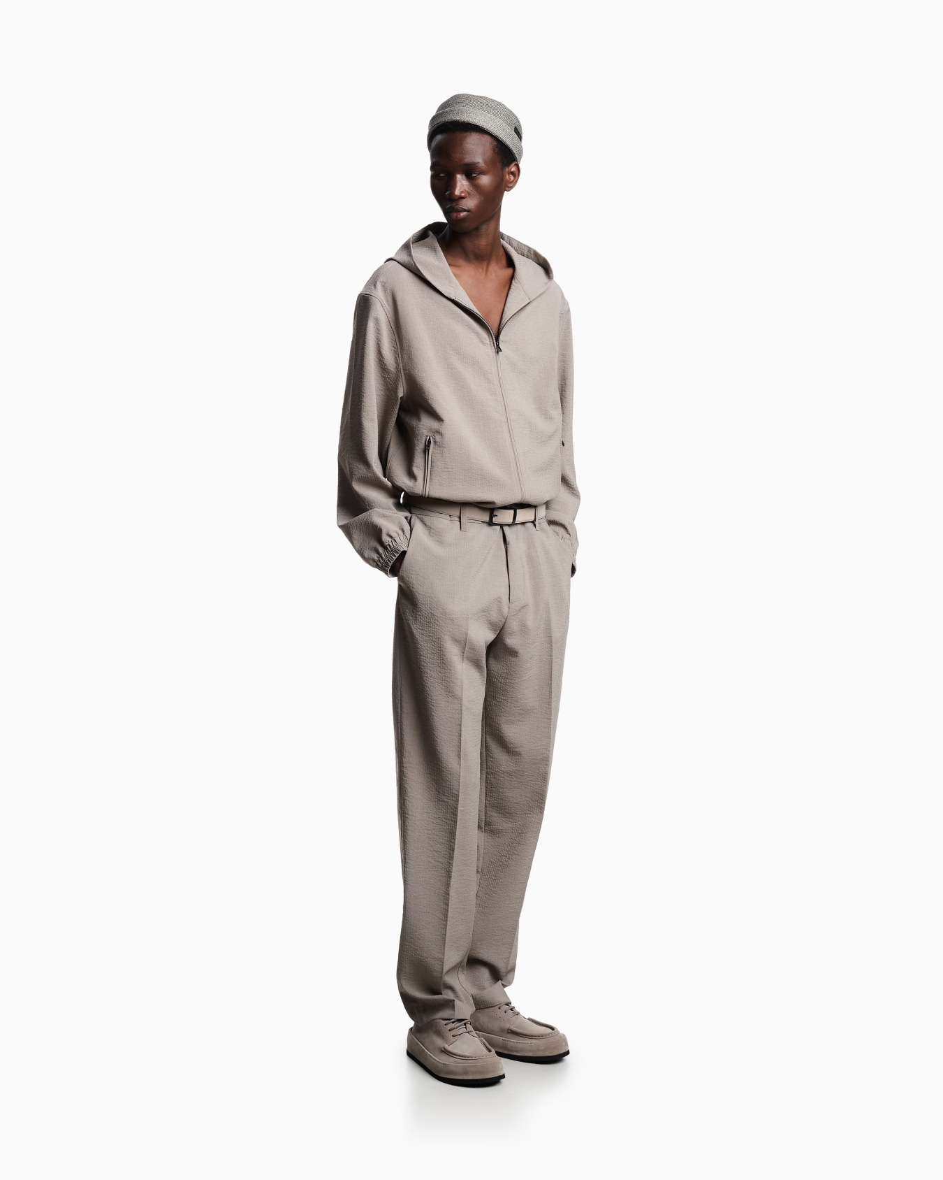 Polyester seersucker trousers Slide 2