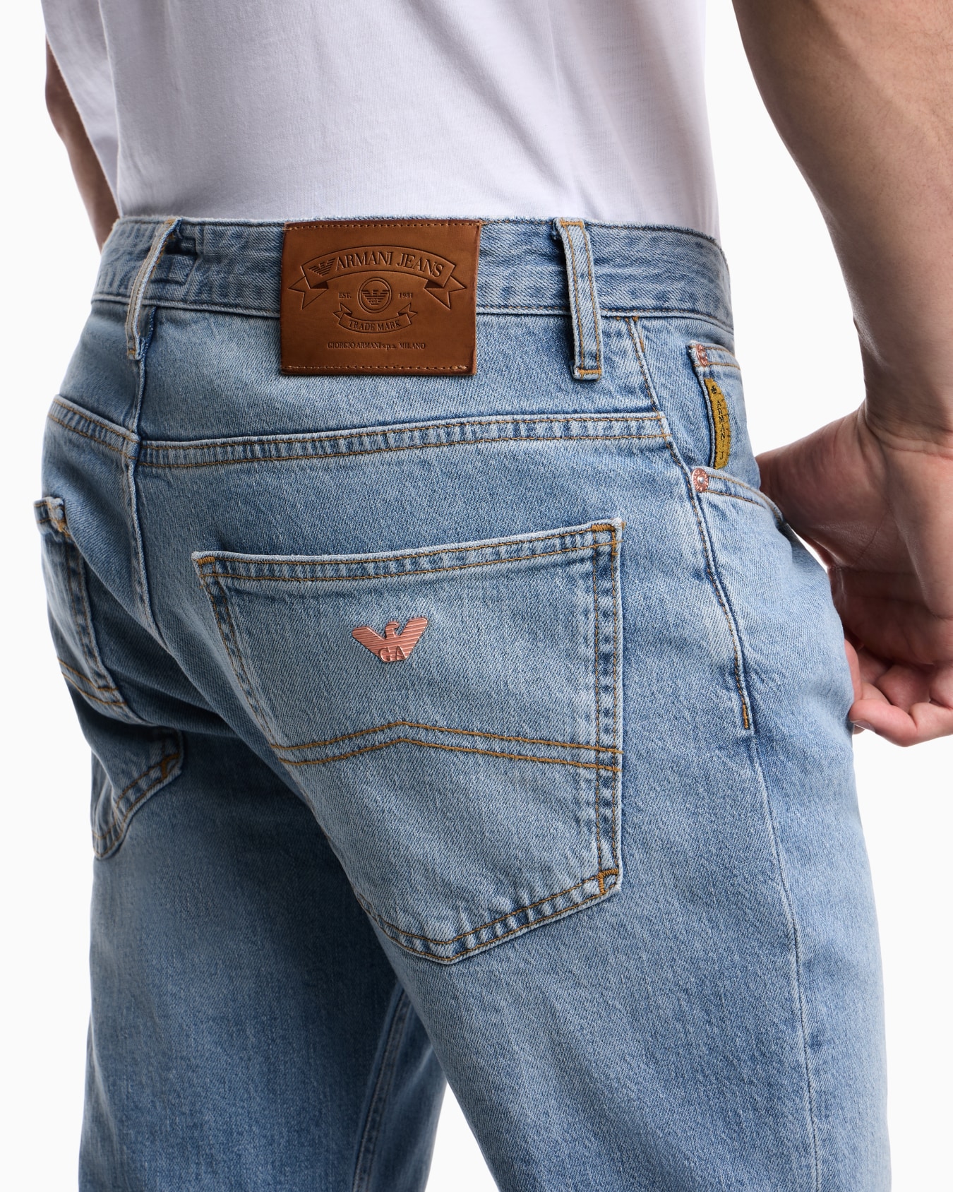 Armani Jeans スリムフィットジーンズ J06 デニム スライドする 6