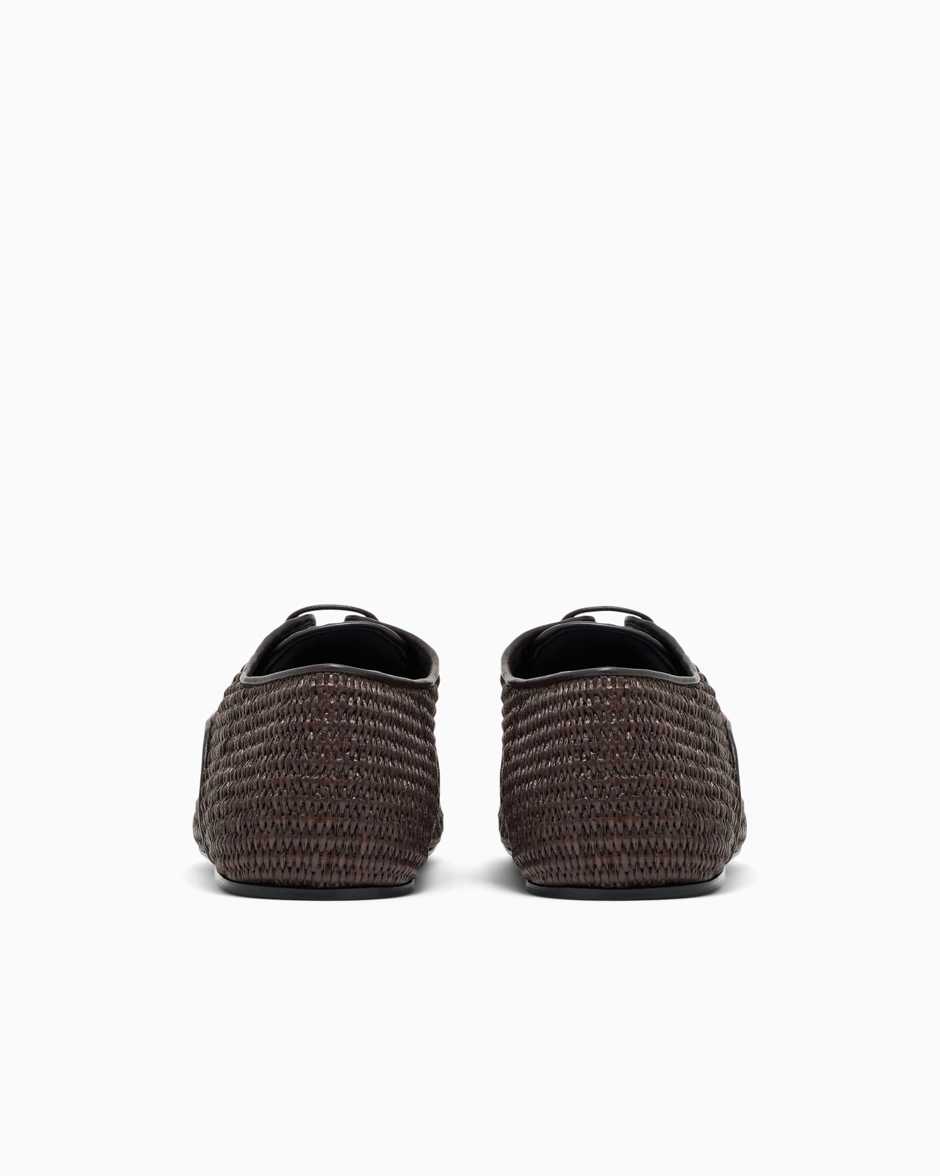 Lace-ups in woven raffia Slide 3