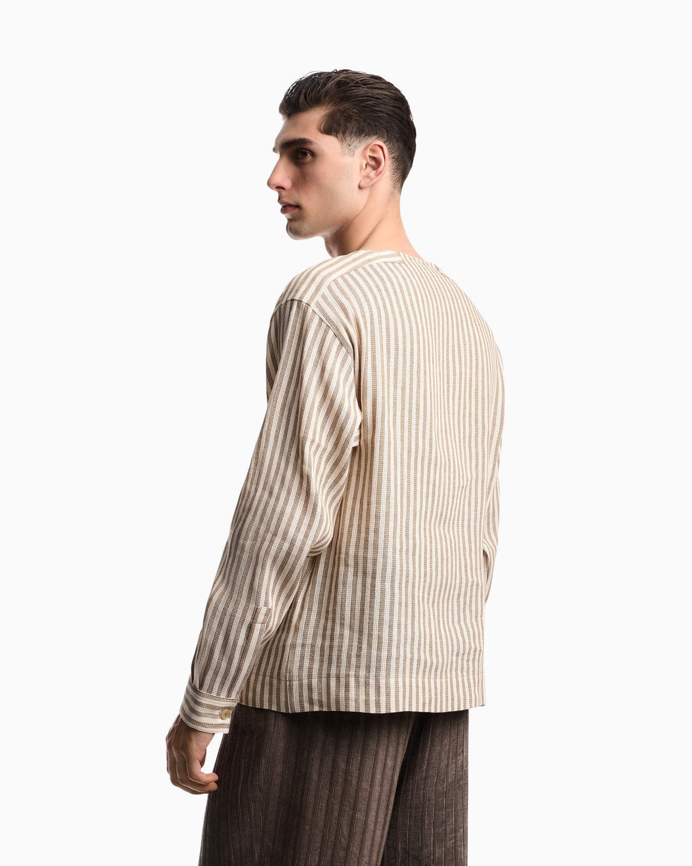 Maglia in lino effetto juta Slide 3