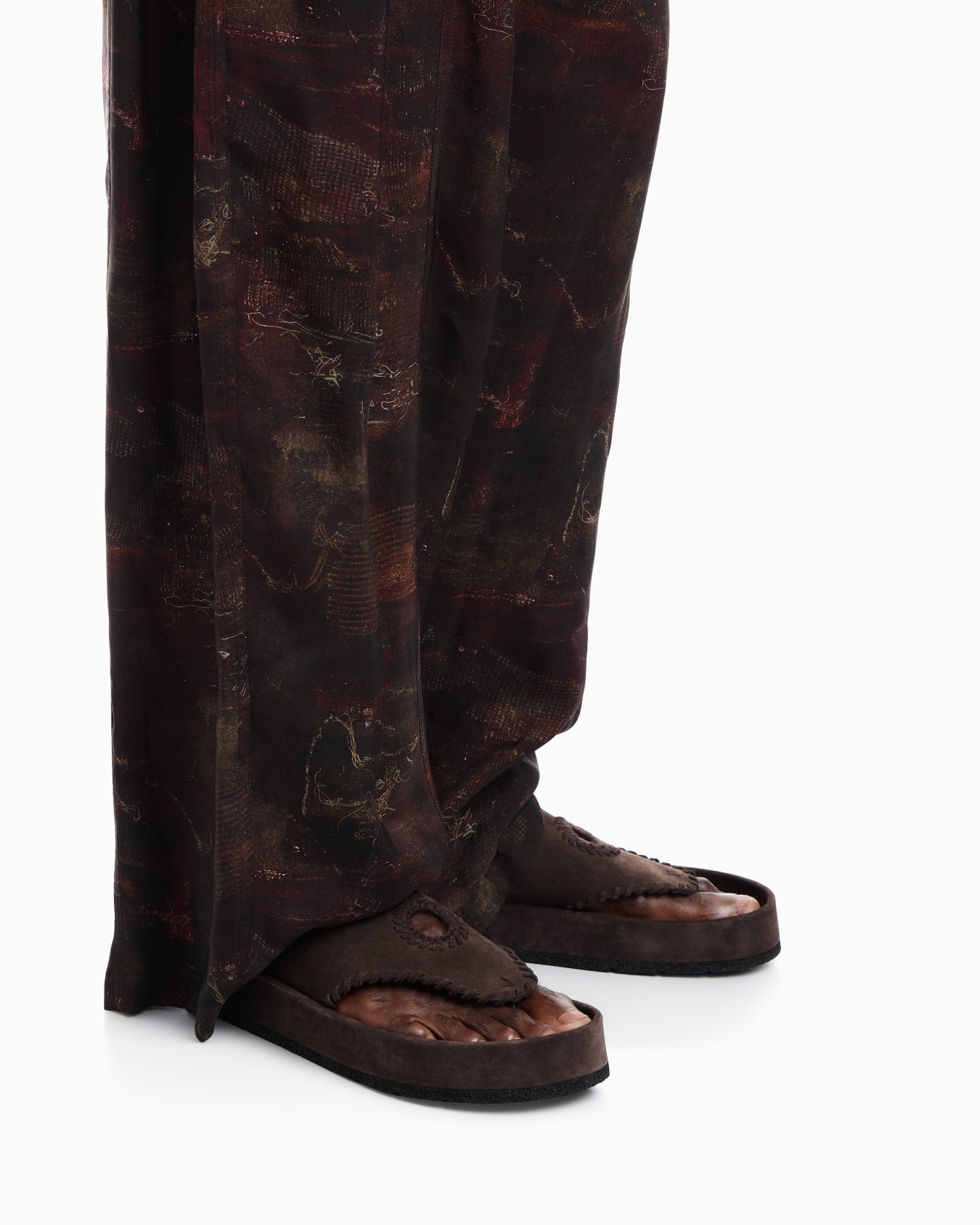 Velour suede flip-flop sandals Slide 6