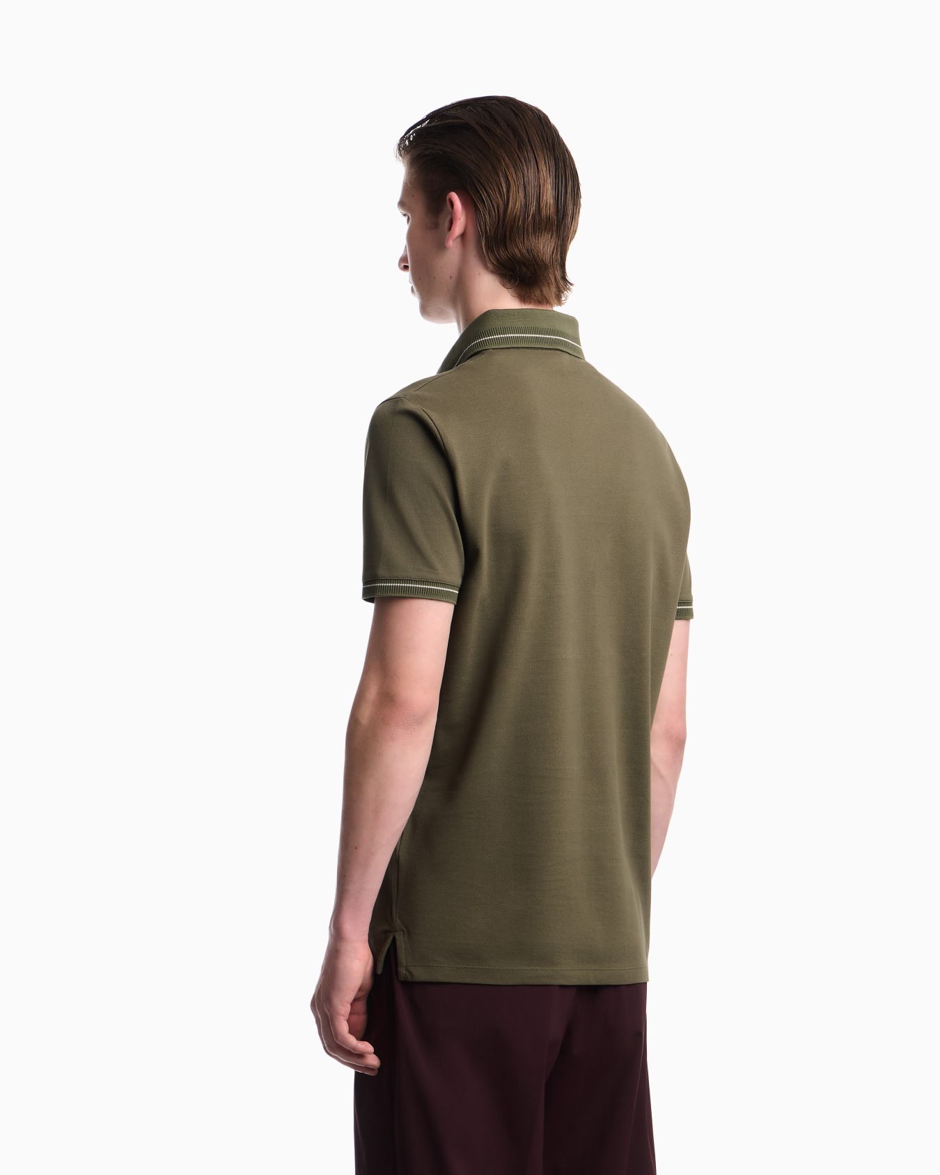 Piqué polo shirt with stripe detail on the collar Slide 5