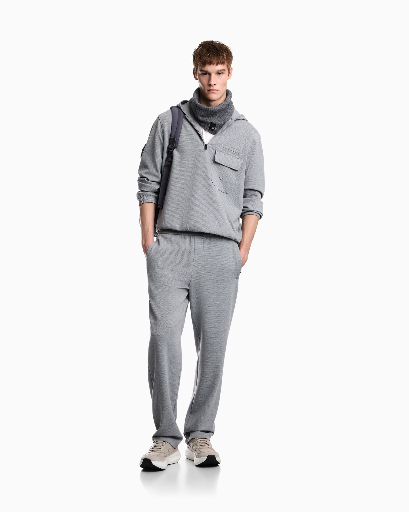 Travel Essential piqué jersey hoodie Slide 1