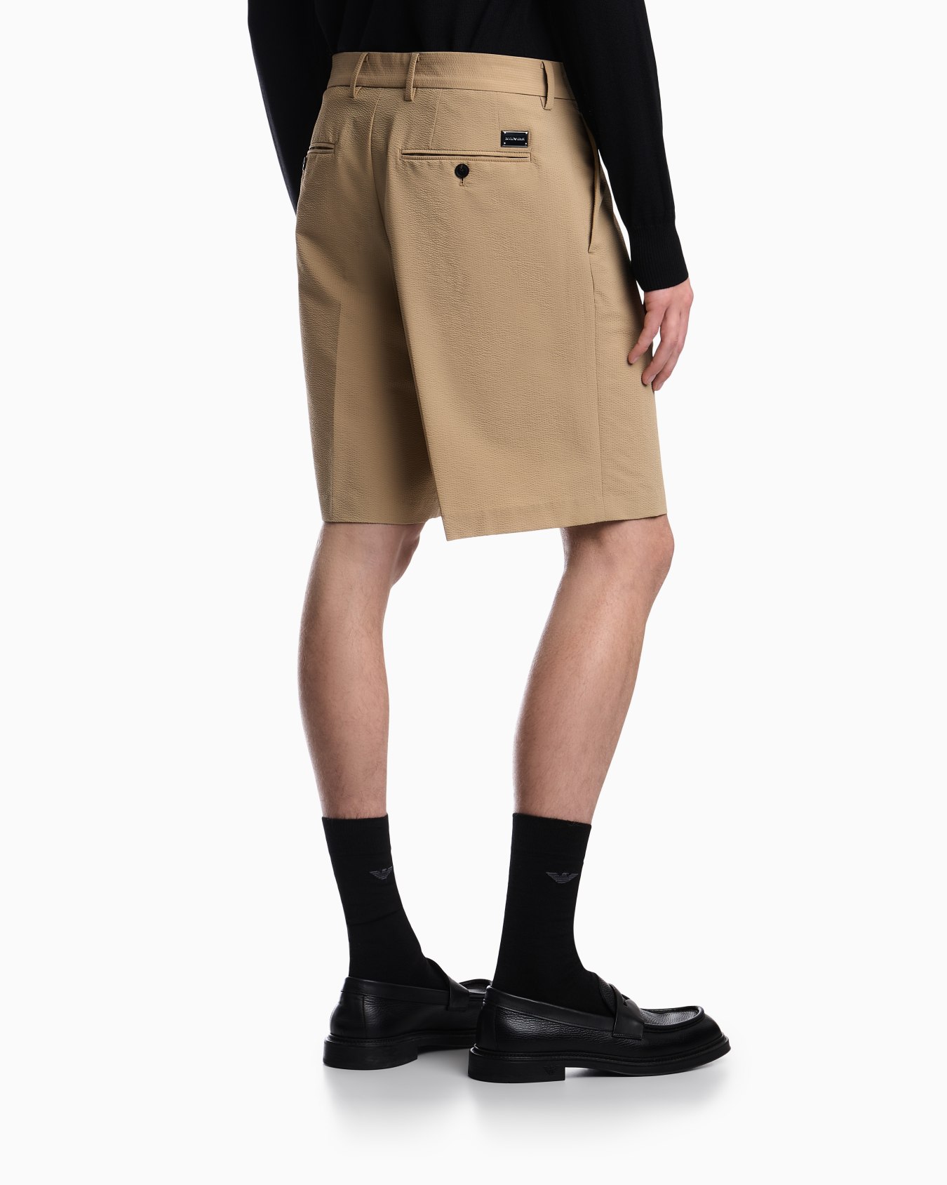 Bermuda shorts in seersucker with down and feather padding 슬라이드 5