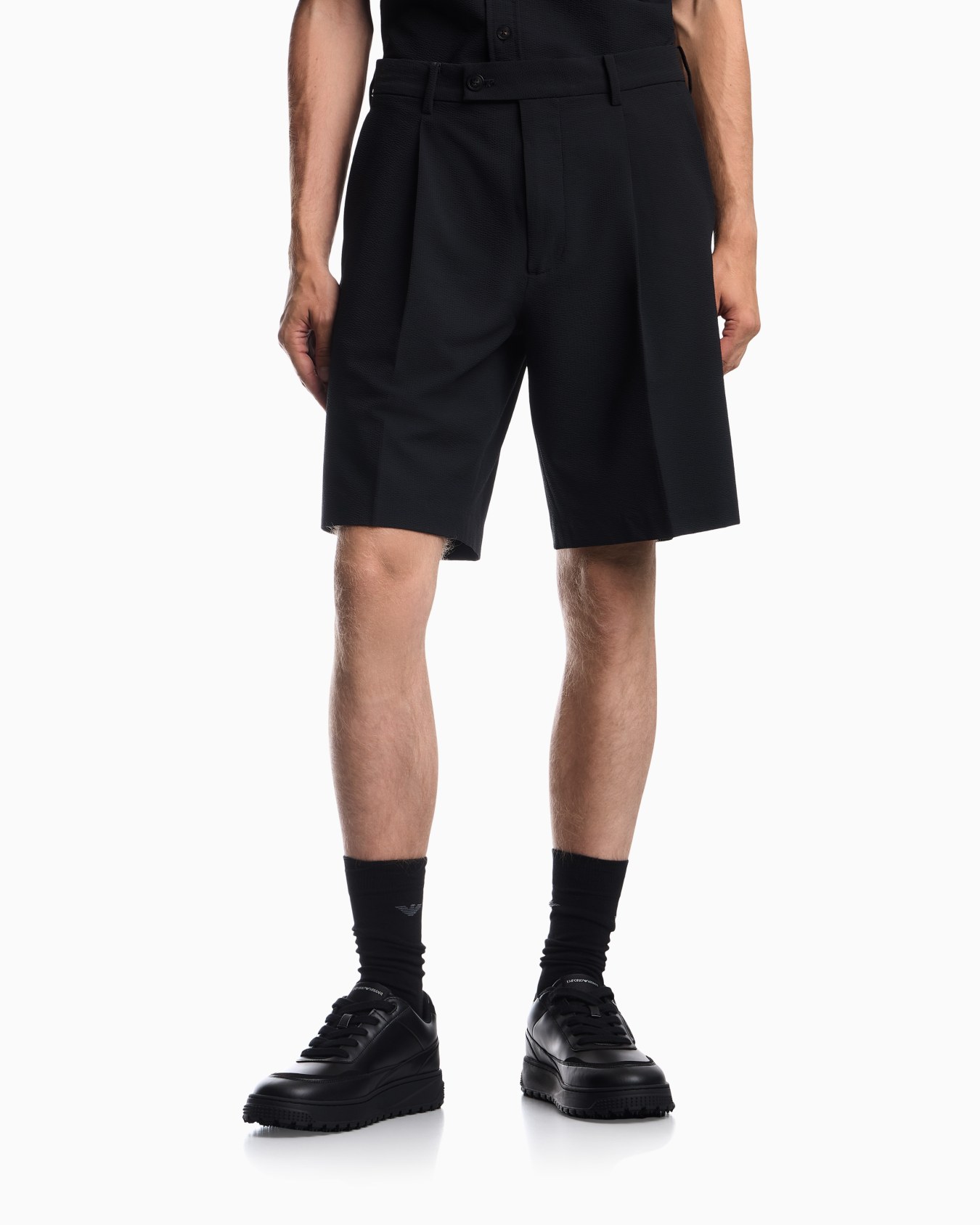 Bermuda shorts in seersucker with down and feather padding Slide 3