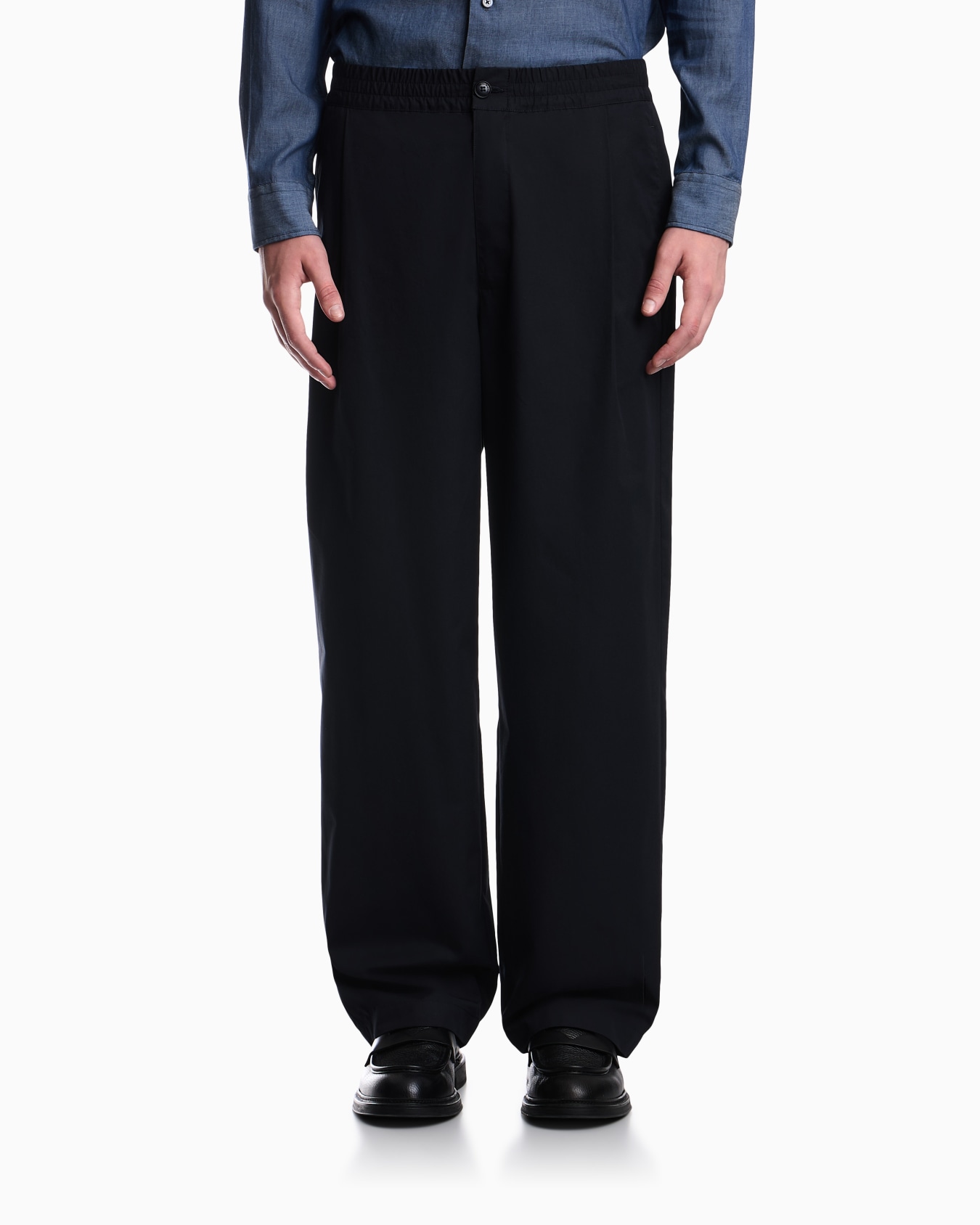 Regular fit cotton poplin trousers with elasticated waist Slide 3